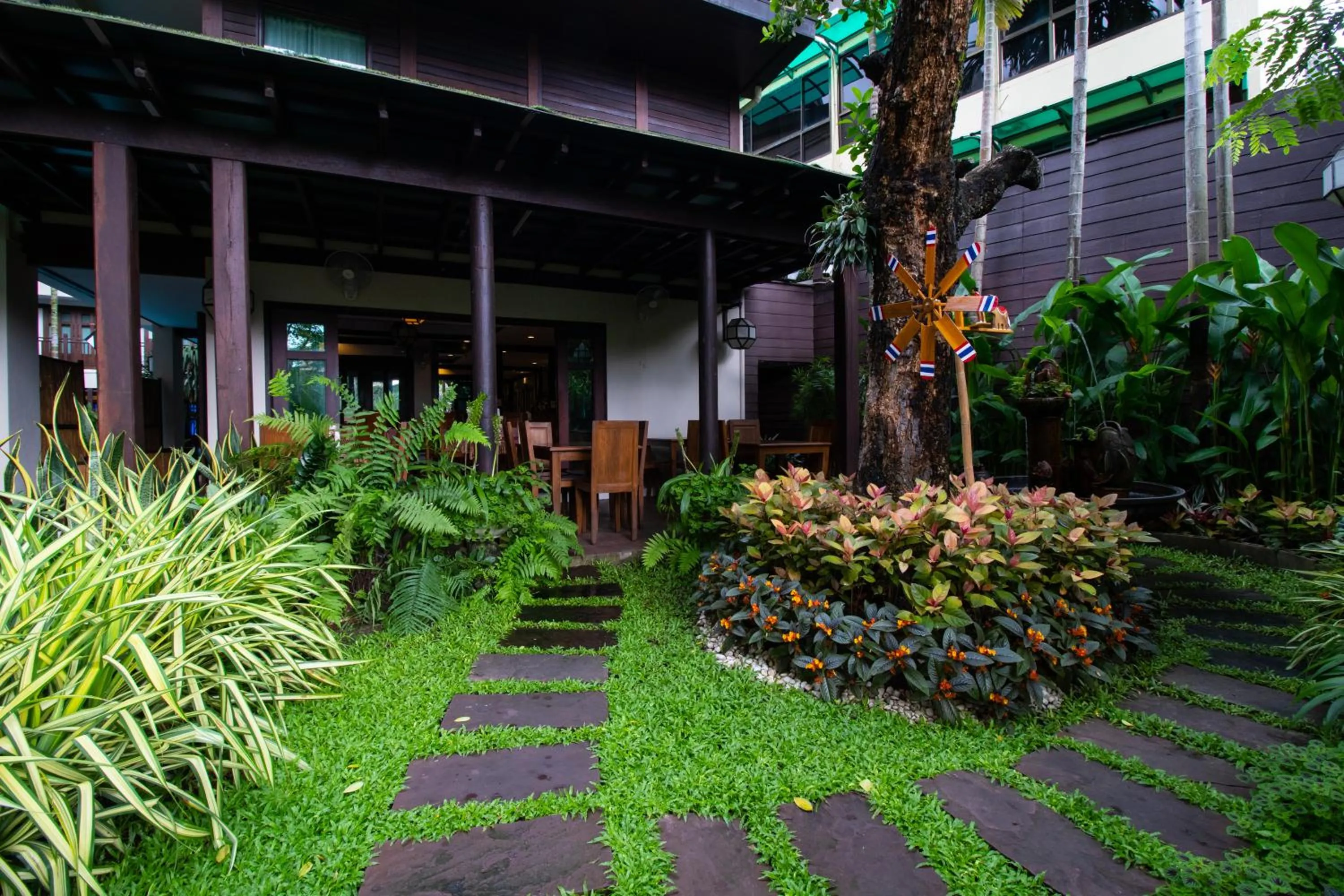 Garden view in Viang Thapae Resort