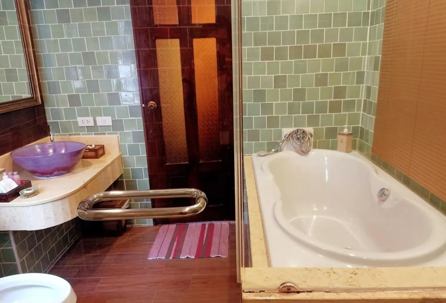 Bathroom in Viang Thapae Resort