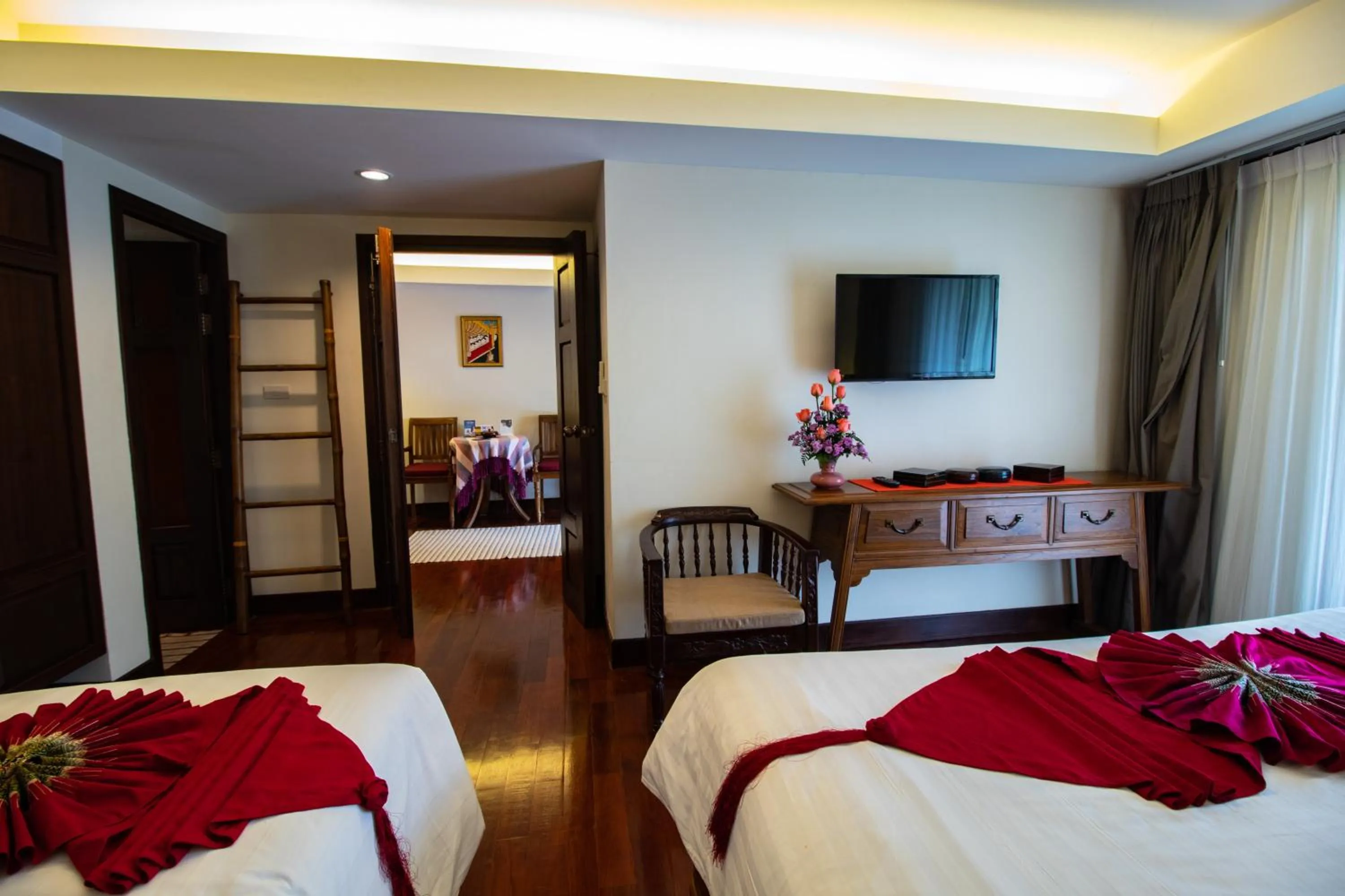 Bed in Viang Thapae Resort