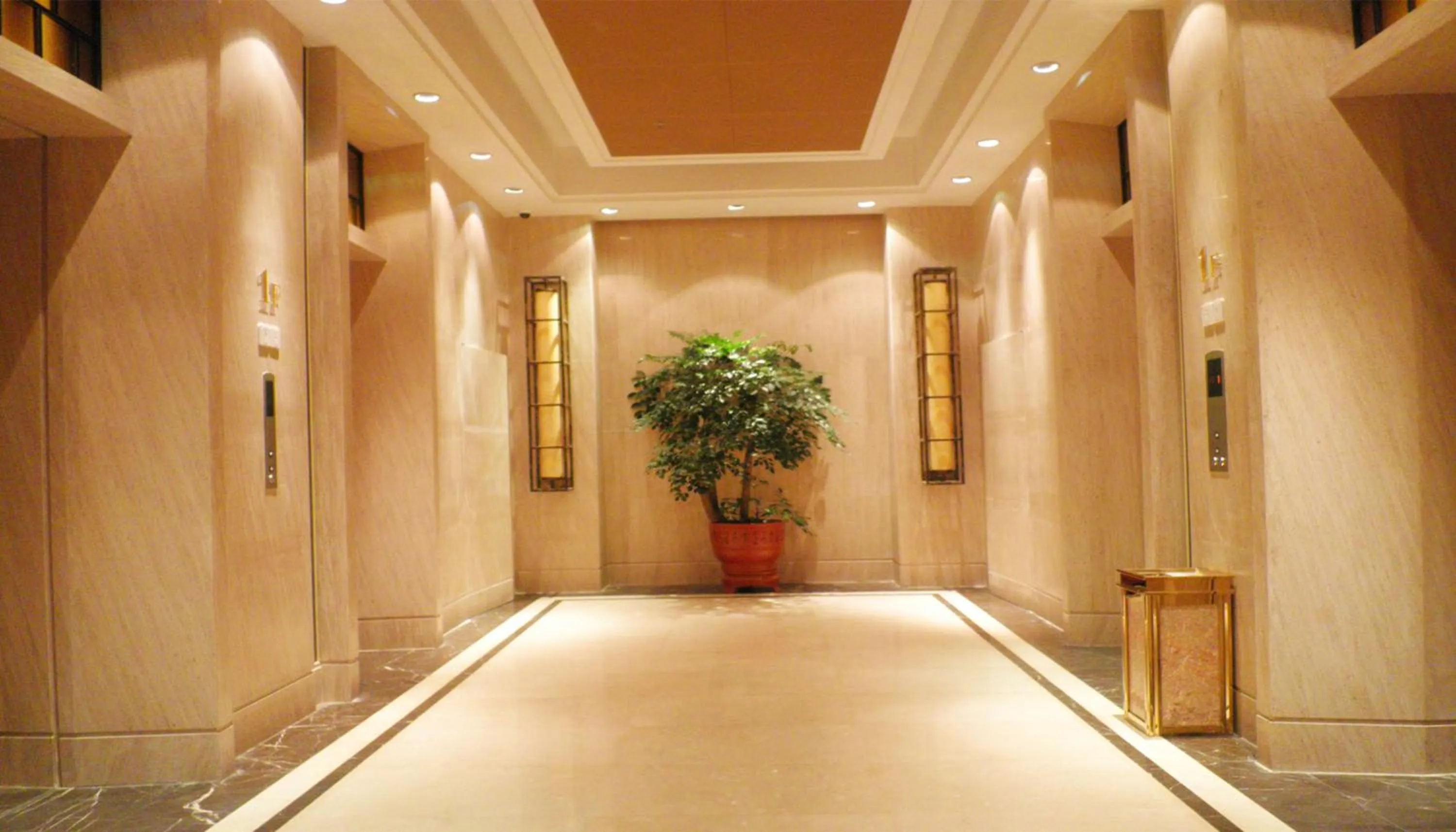Decorative detail in Aoyuan Golf Hotel