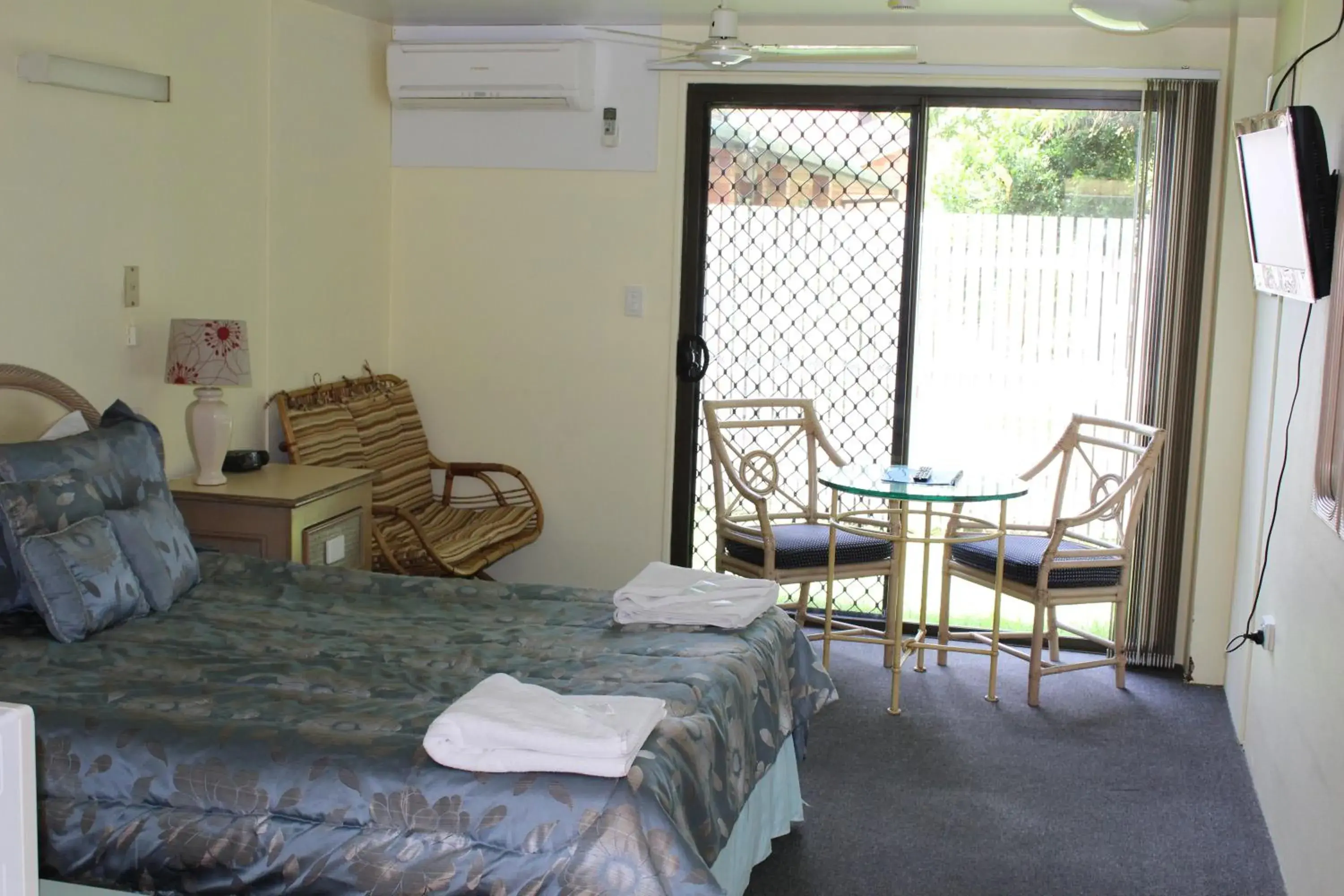 Budget Double Room in Sun Plaza Motel - Mackay Budget Double Room in Sun Plaza Motel - Mackay