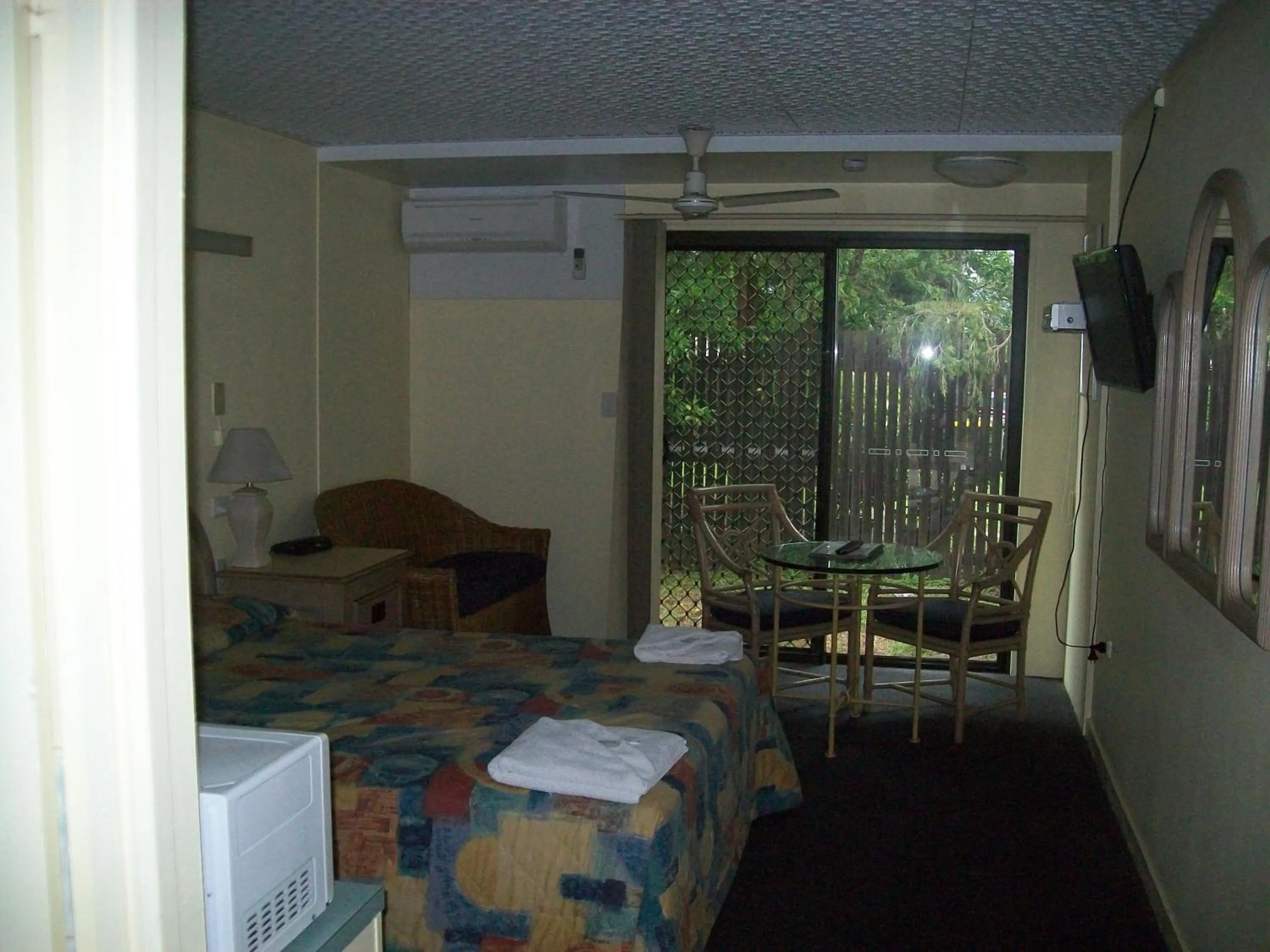Bed in Sun Plaza Motel - Mackay