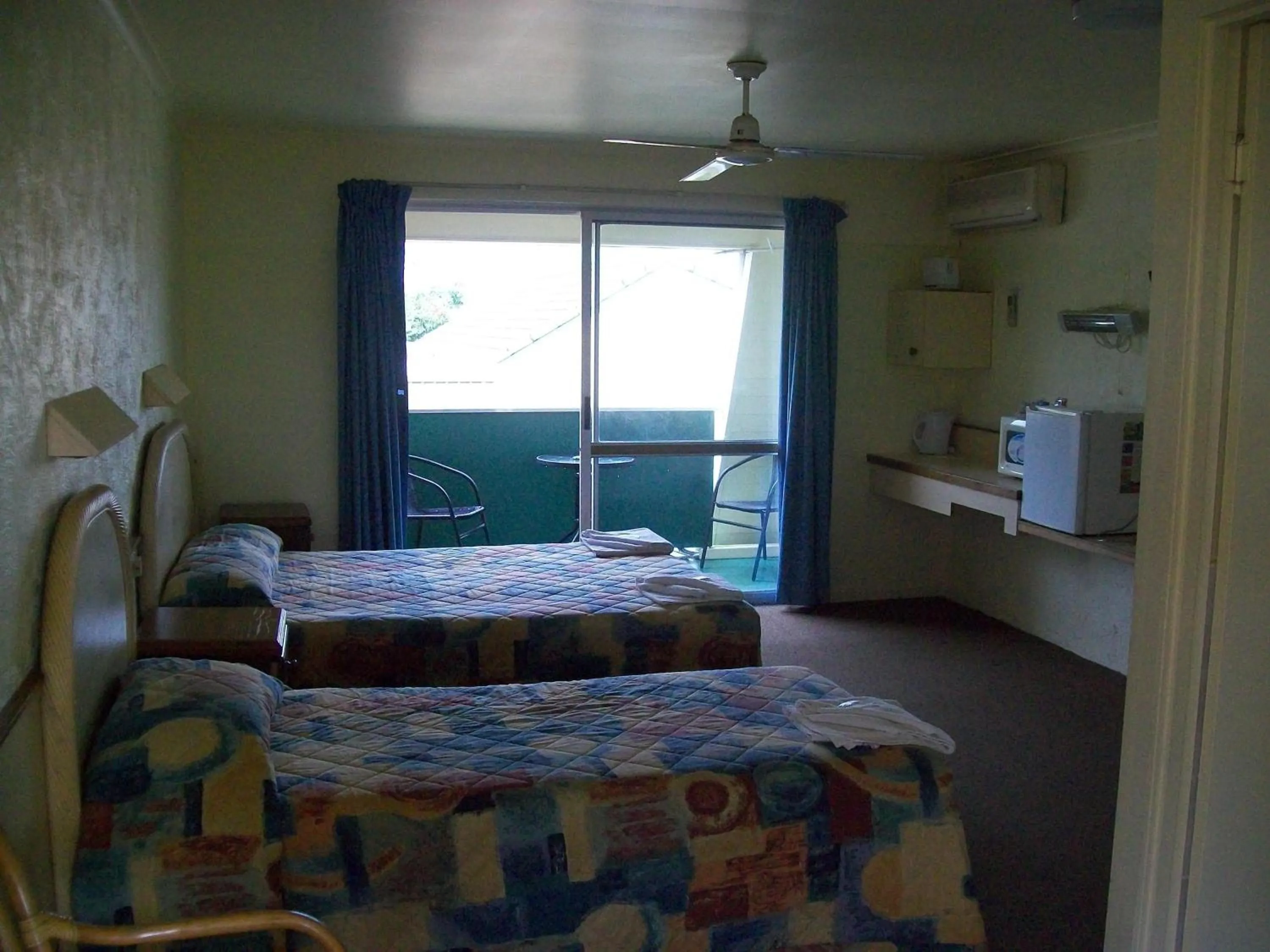 Bed in Sun Plaza Motel - Mackay