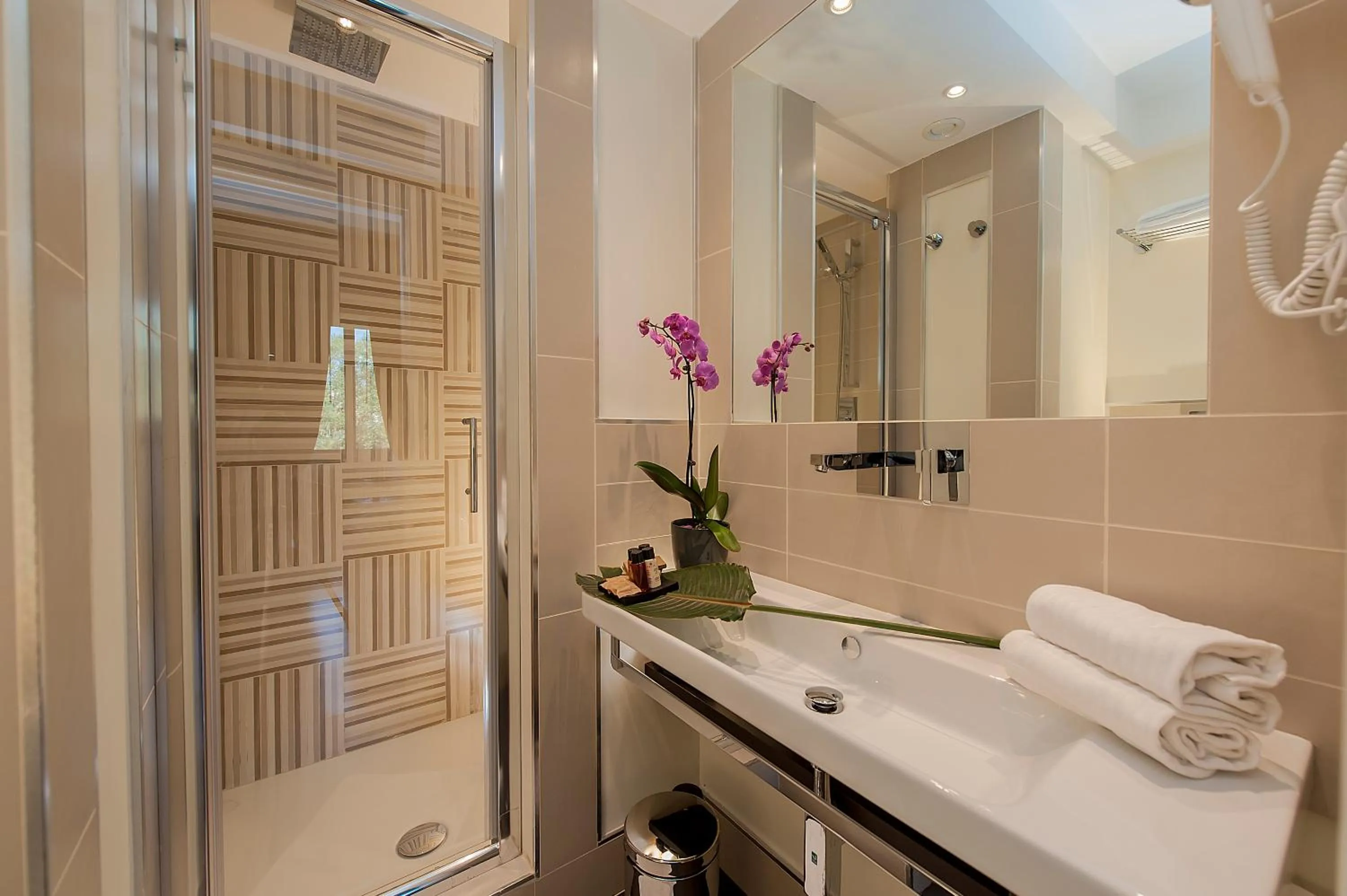 Bathroom in DVE Suite Rome