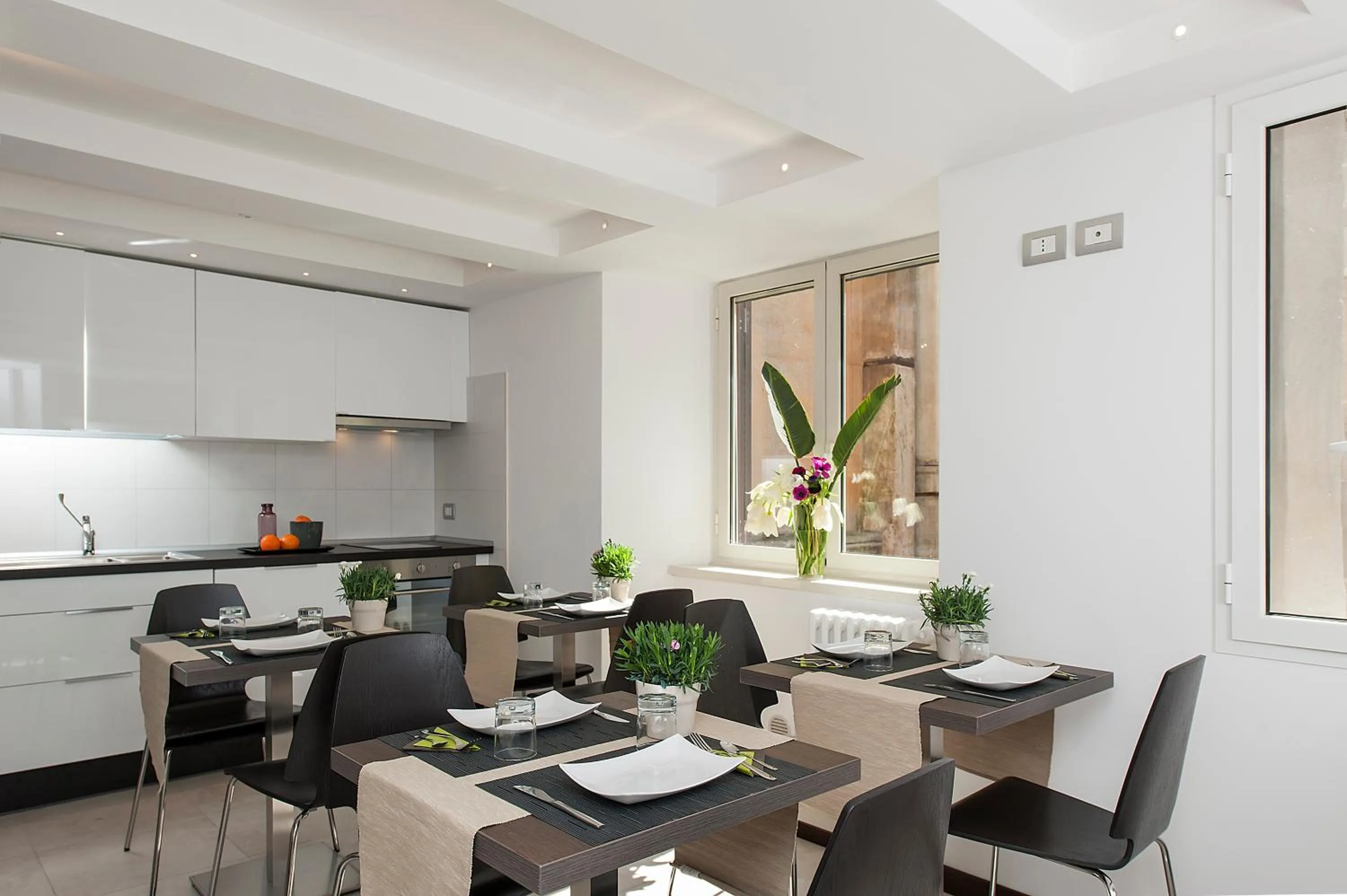 Kitchen or kitchenette in DVE Suite Rome