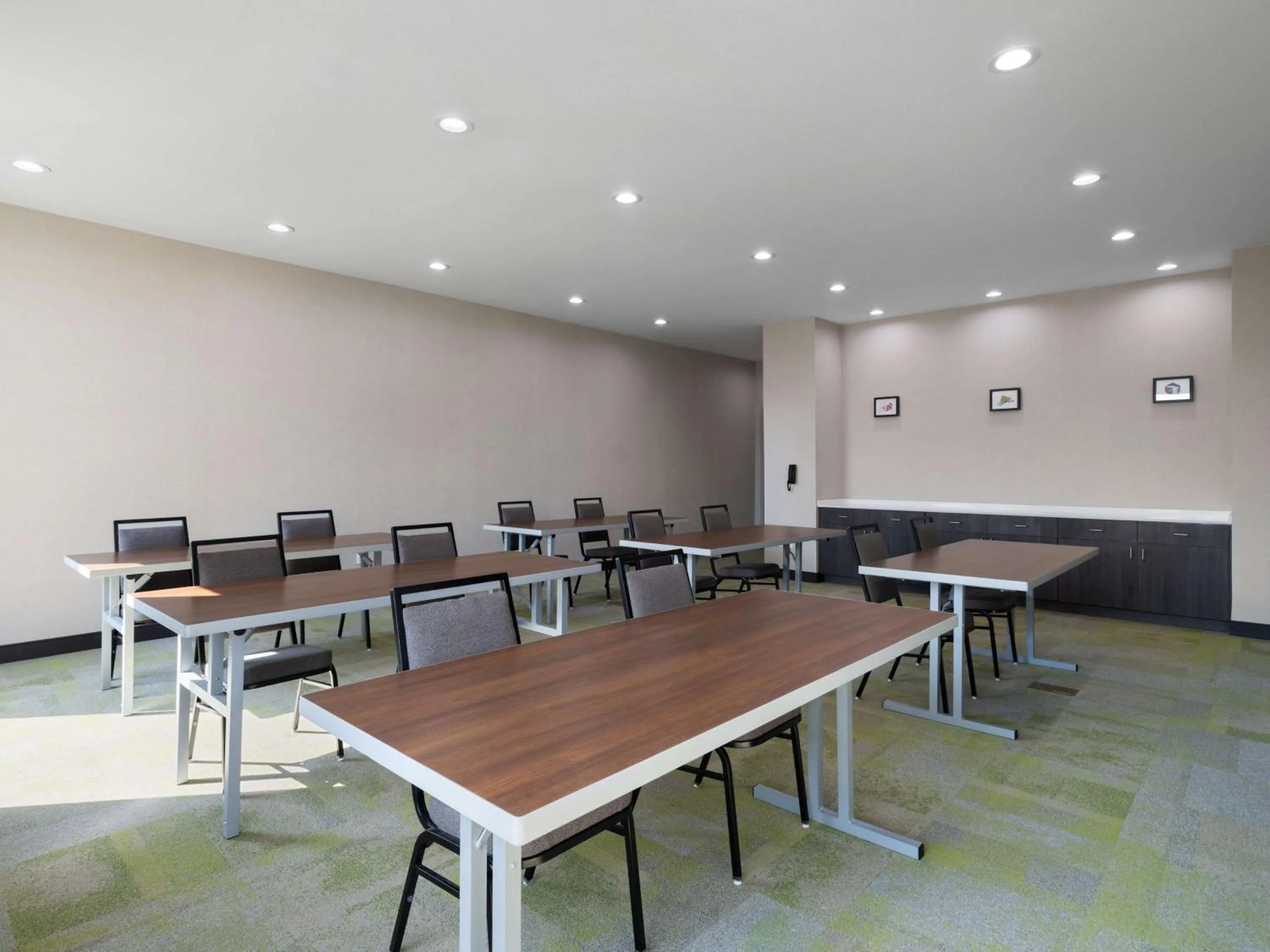 Meeting/conference room in Home2 Suites By Hilton Round Rock Medical Center