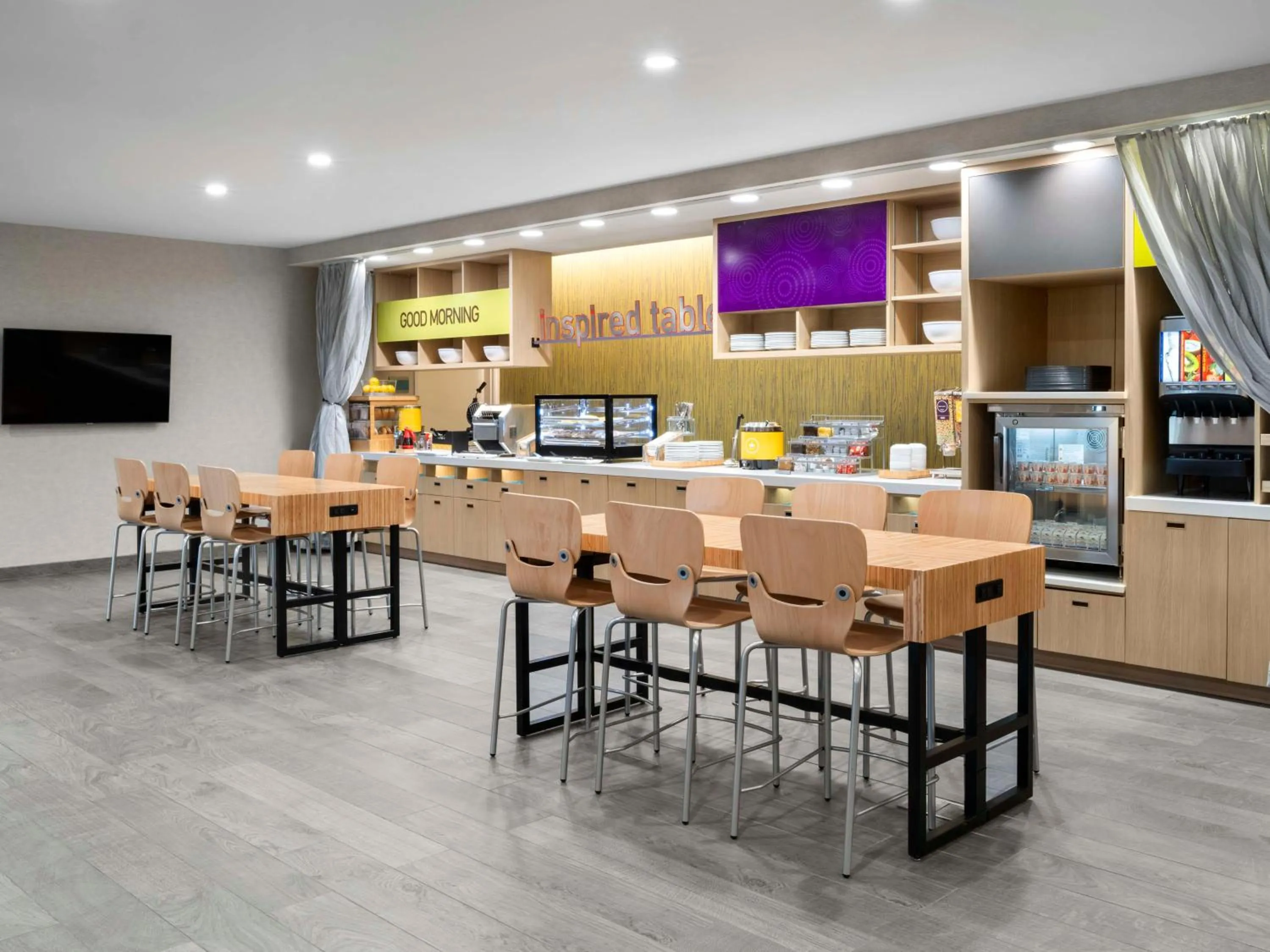 Restaurant/places to eat in Home2 Suites by Hilton Orlando South Davenport