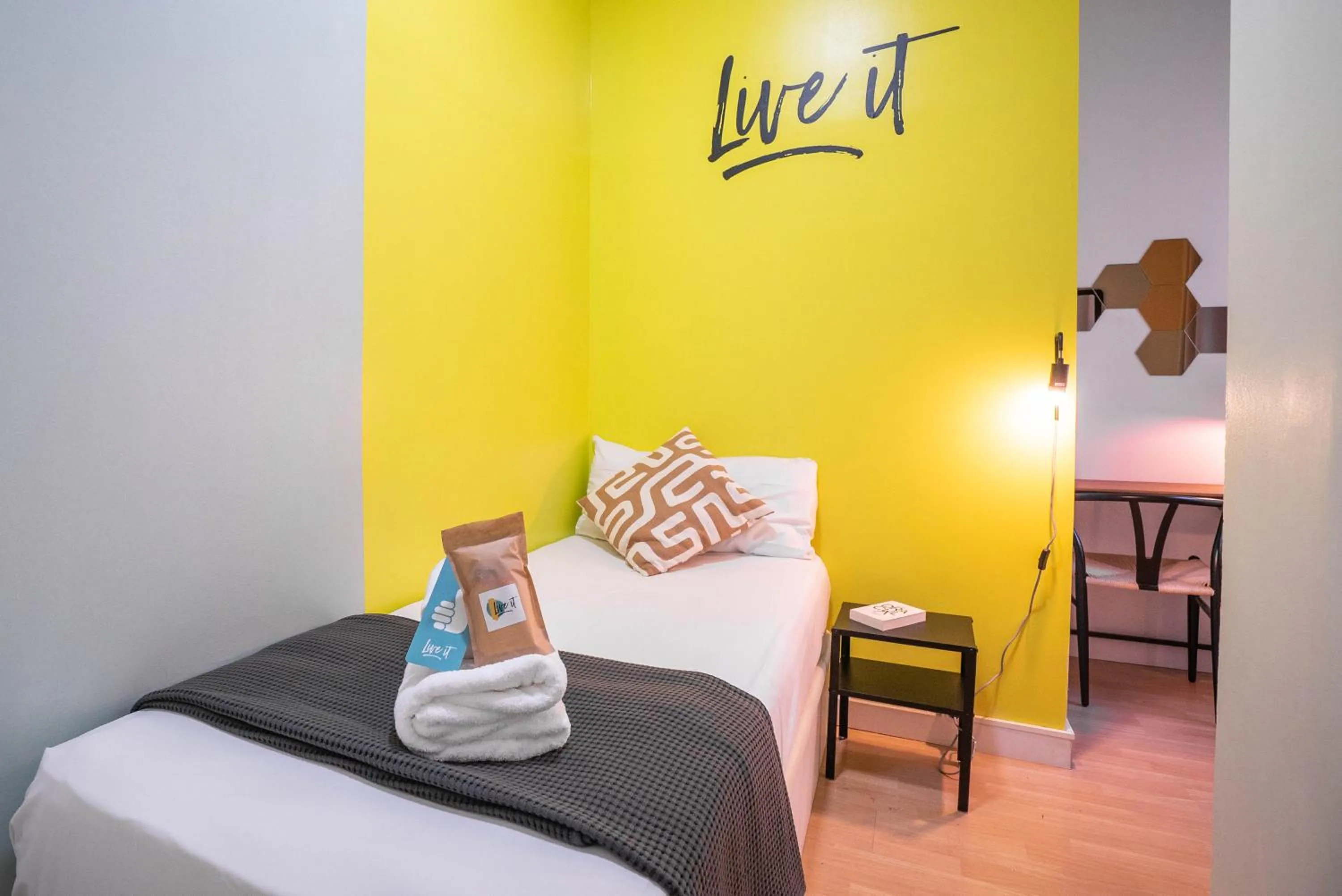 Bedroom, Bed in Live it Madrid Gran Vía