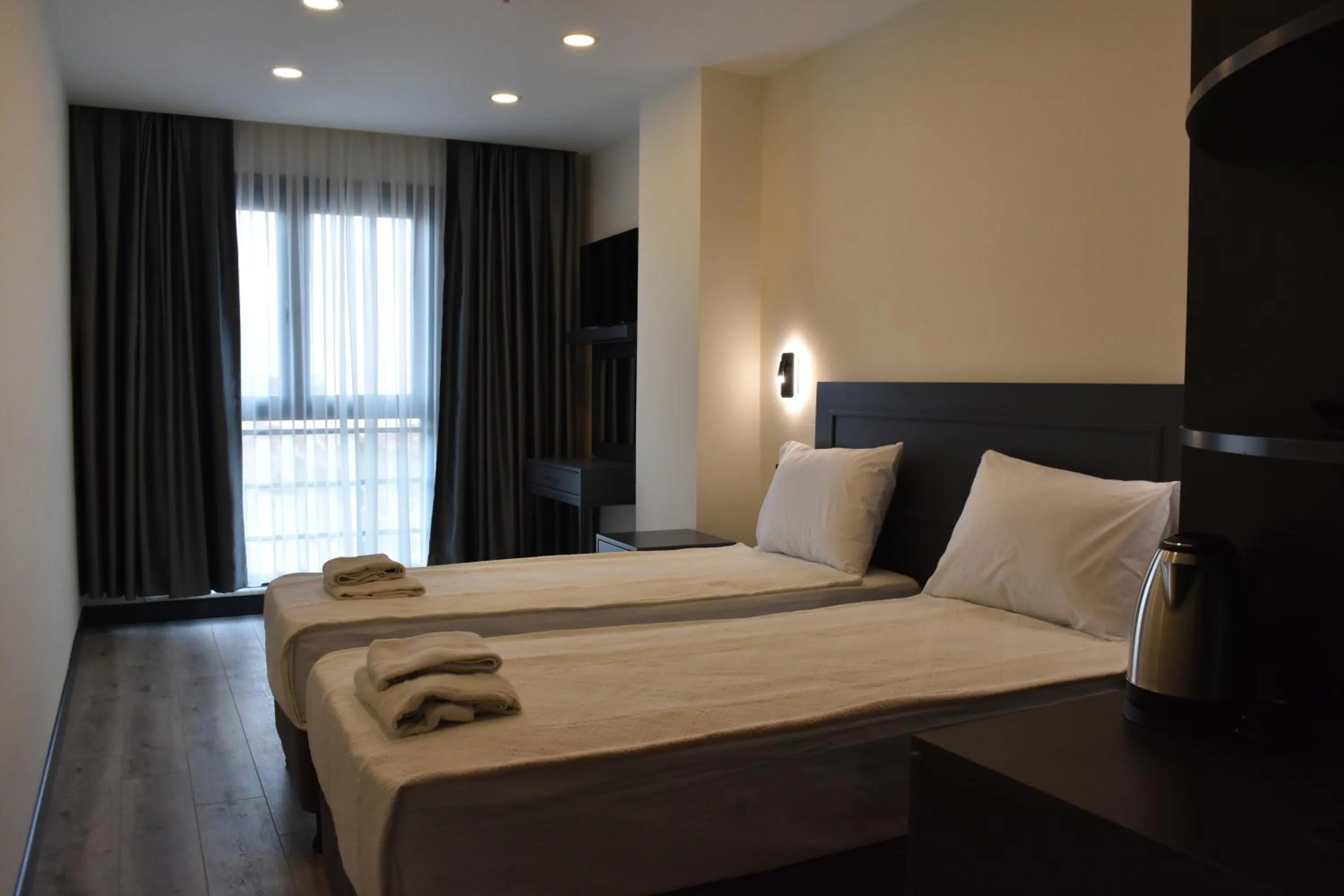 Bed in Shishly Palace Hotel