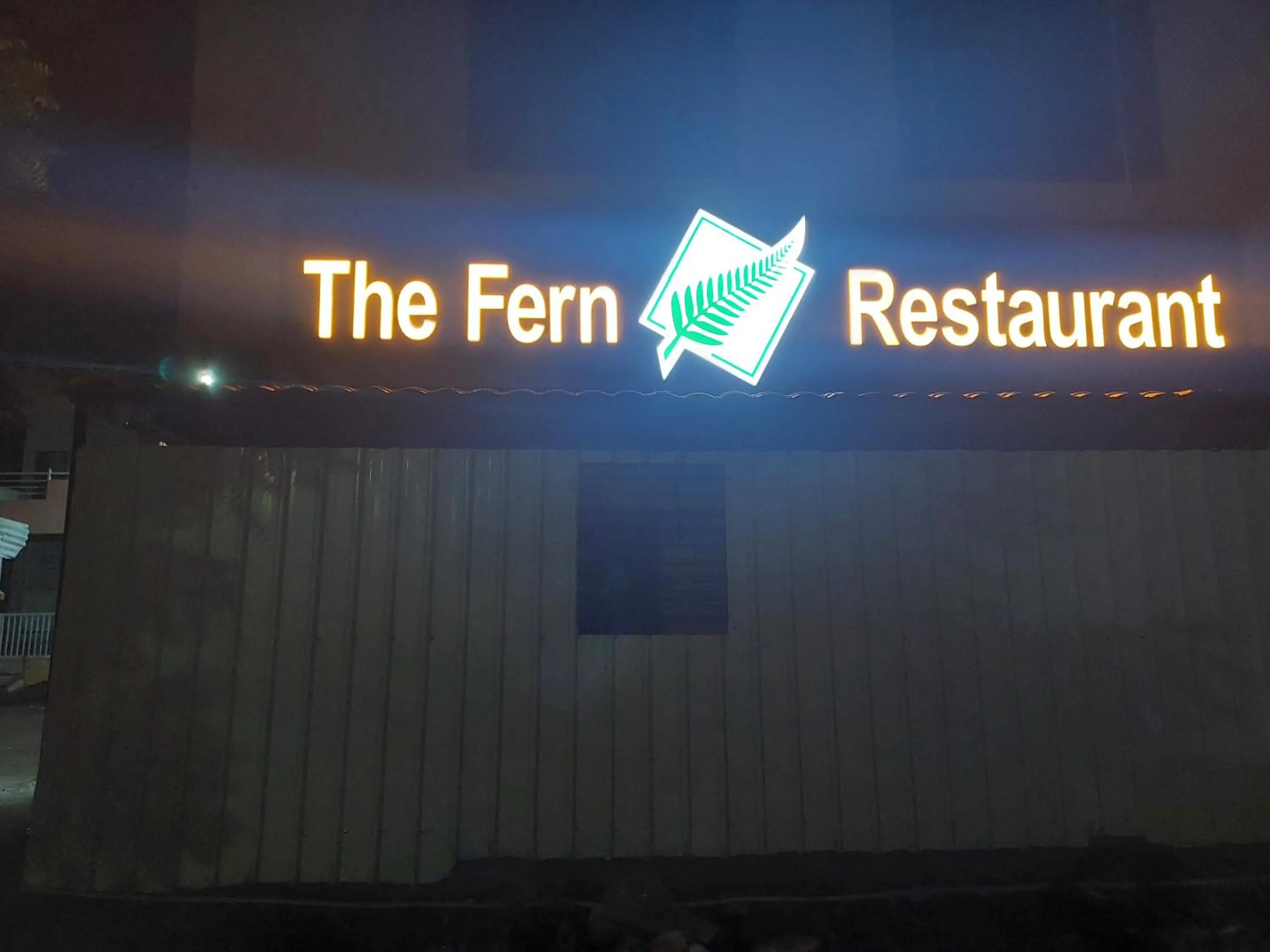 Restaurant/places to eat in Hotel Sai Dakshina Inn & The Fern Restaurant