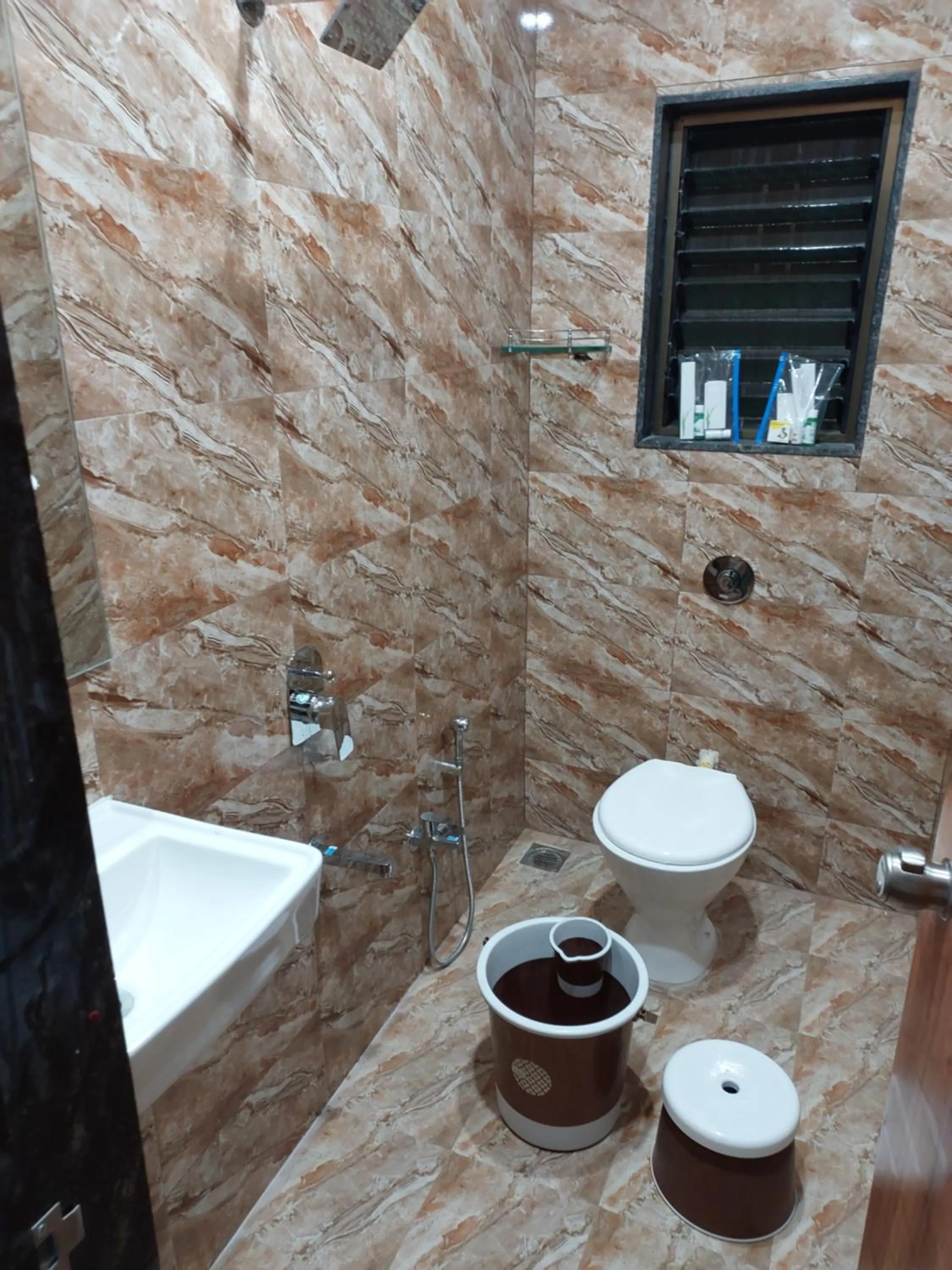 Hotel Sai Dakshina Inn & The Fern Restaurant