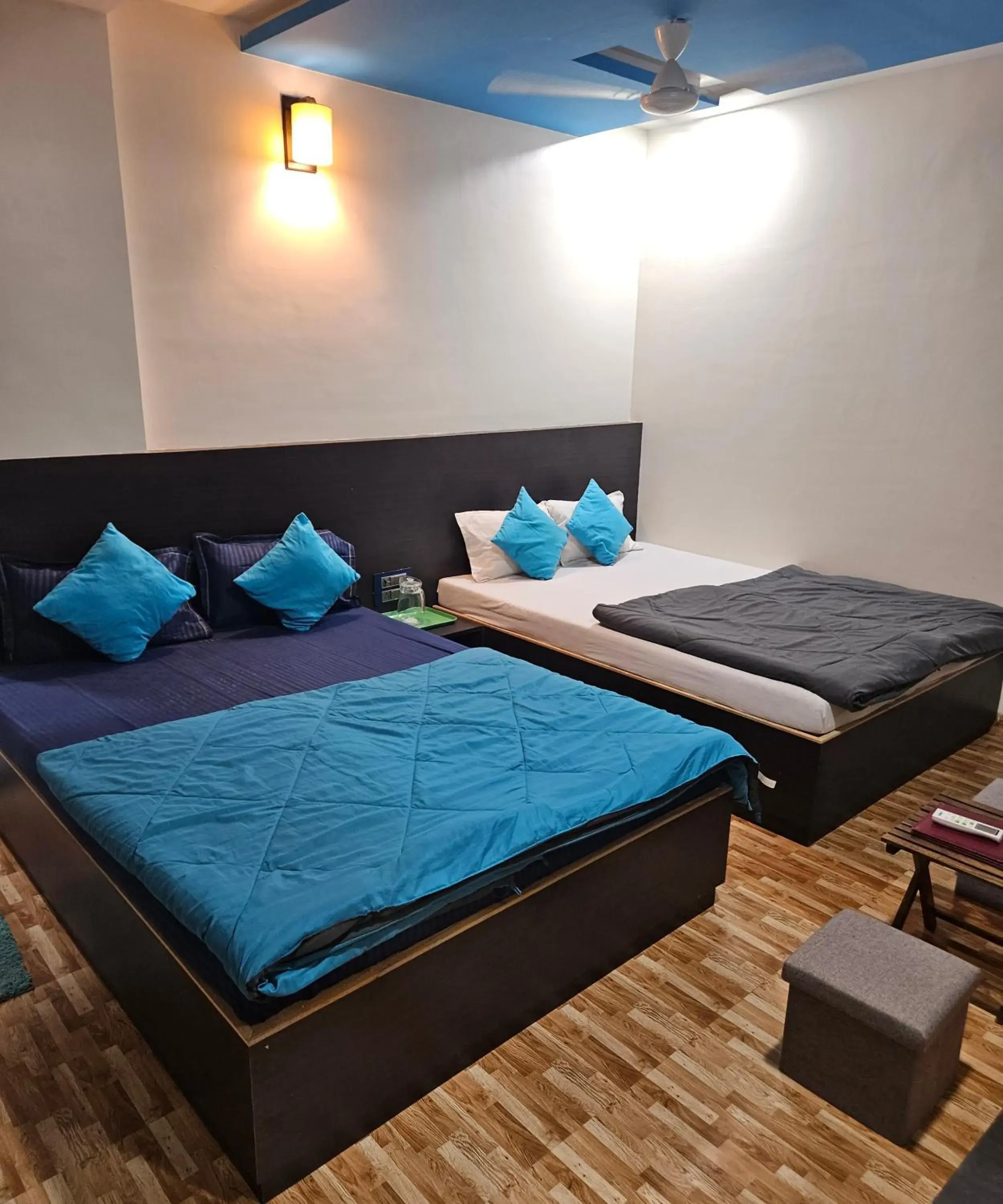 Economy Quadruple Room in Hotel Sai Dakshina Inn & The Fern Restaurant Economy Quadruple Room in Hotel Sai Dakshina Inn & The Fern Restaurant