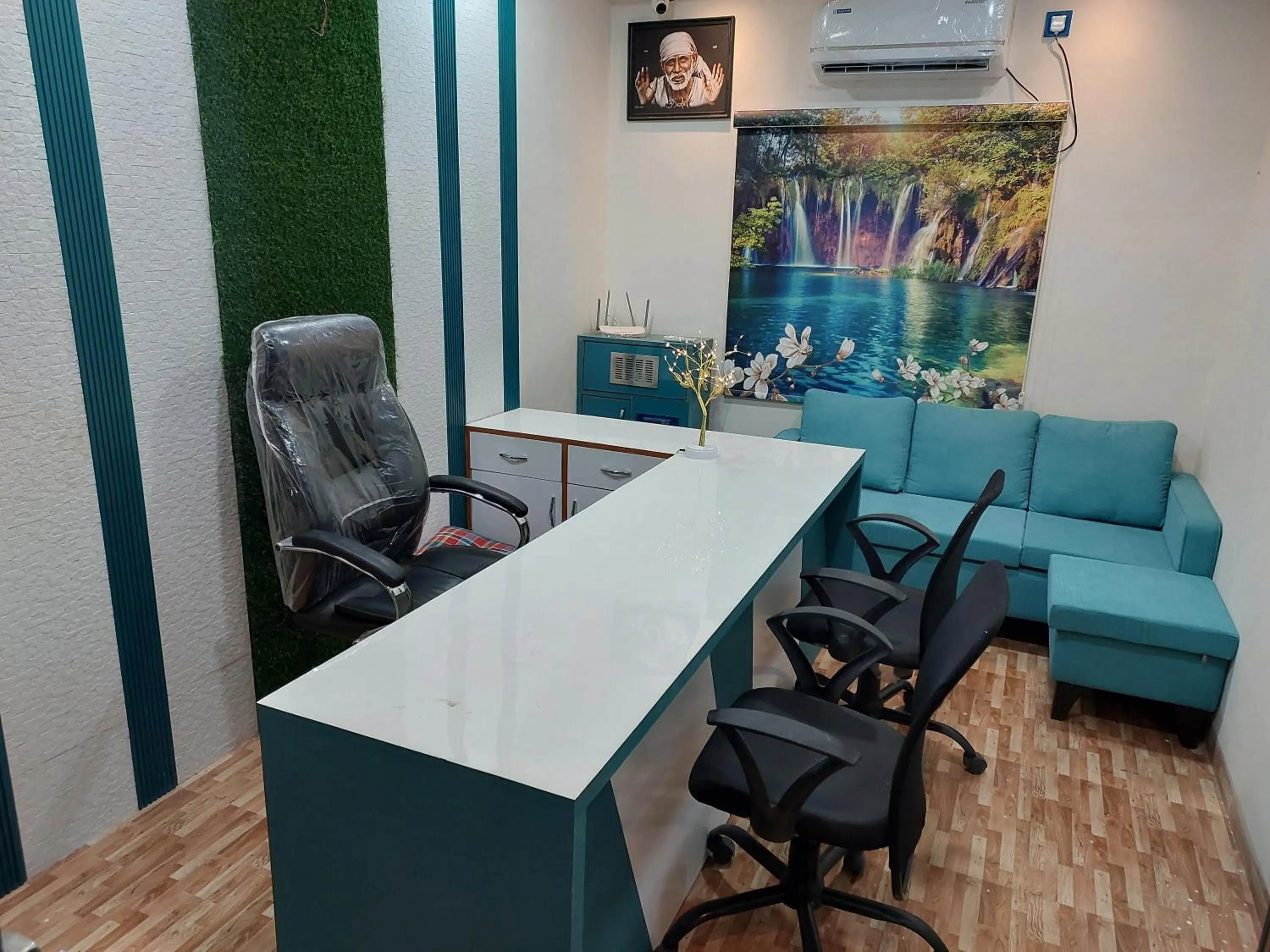 Hotel Sai Dakshina Inn & The Fern Restaurant