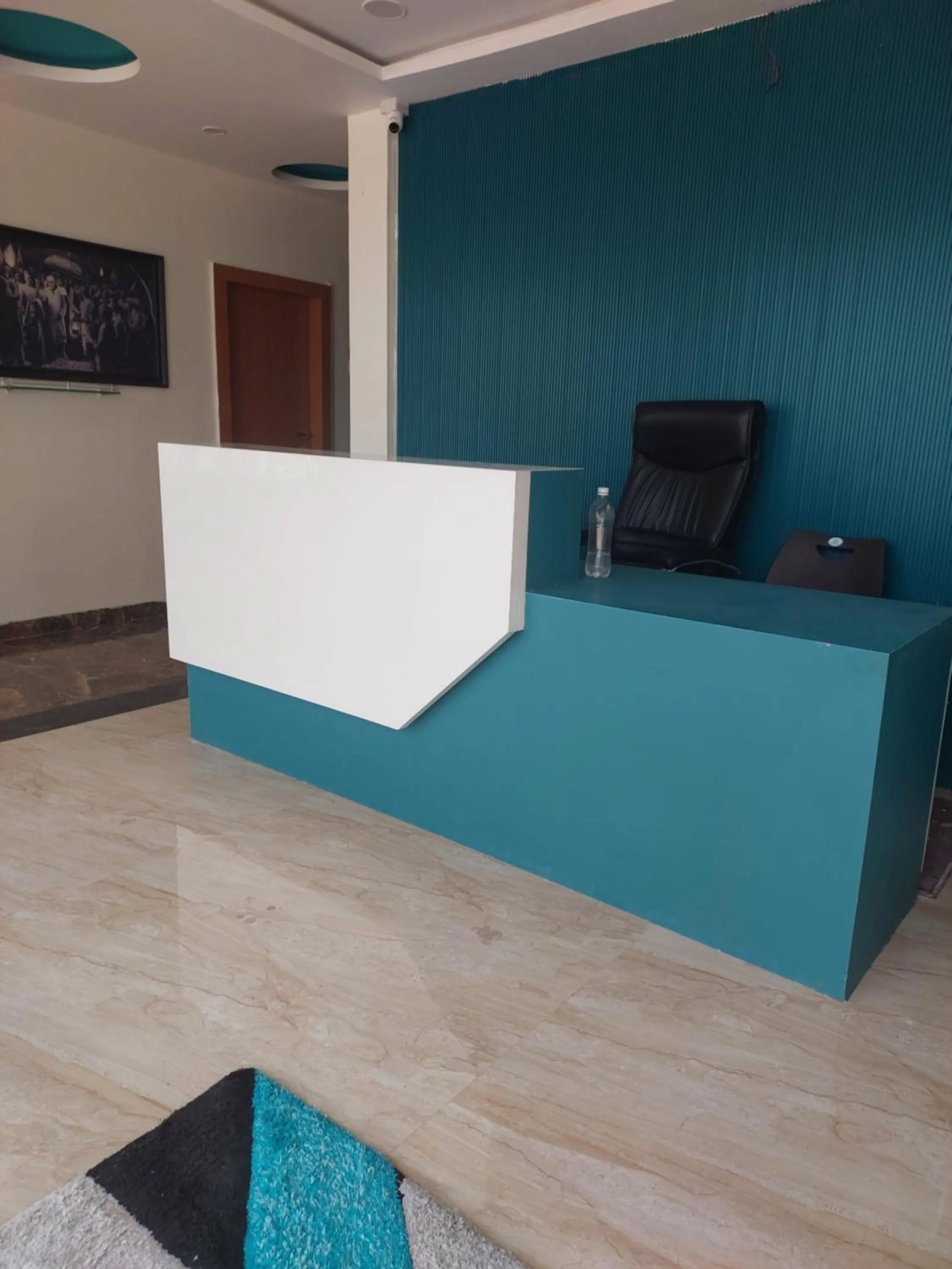 Hotel Sai Dakshina Inn & The Fern Restaurant