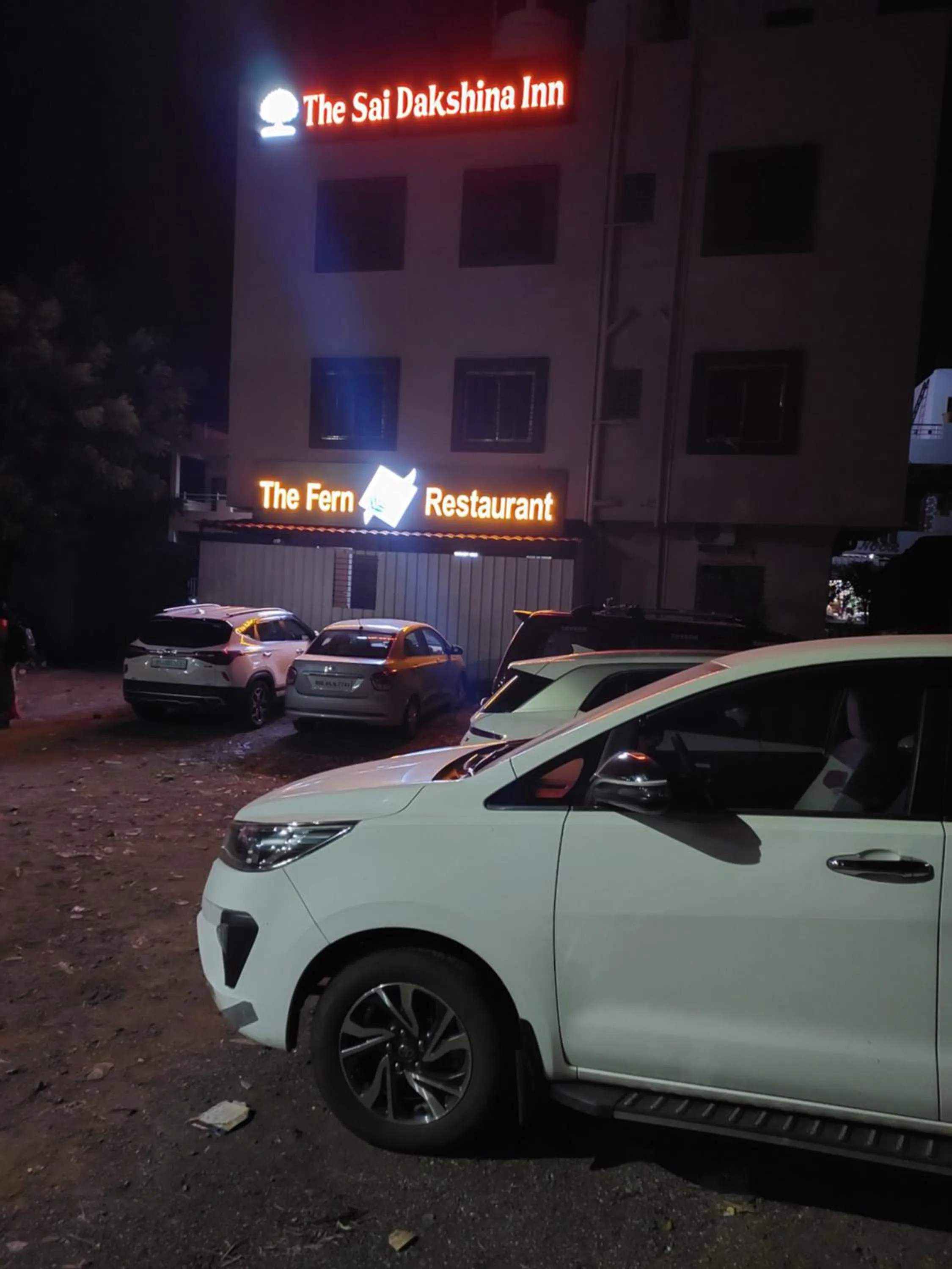 Hotel Sai Dakshina Inn & The Fern Restaurant