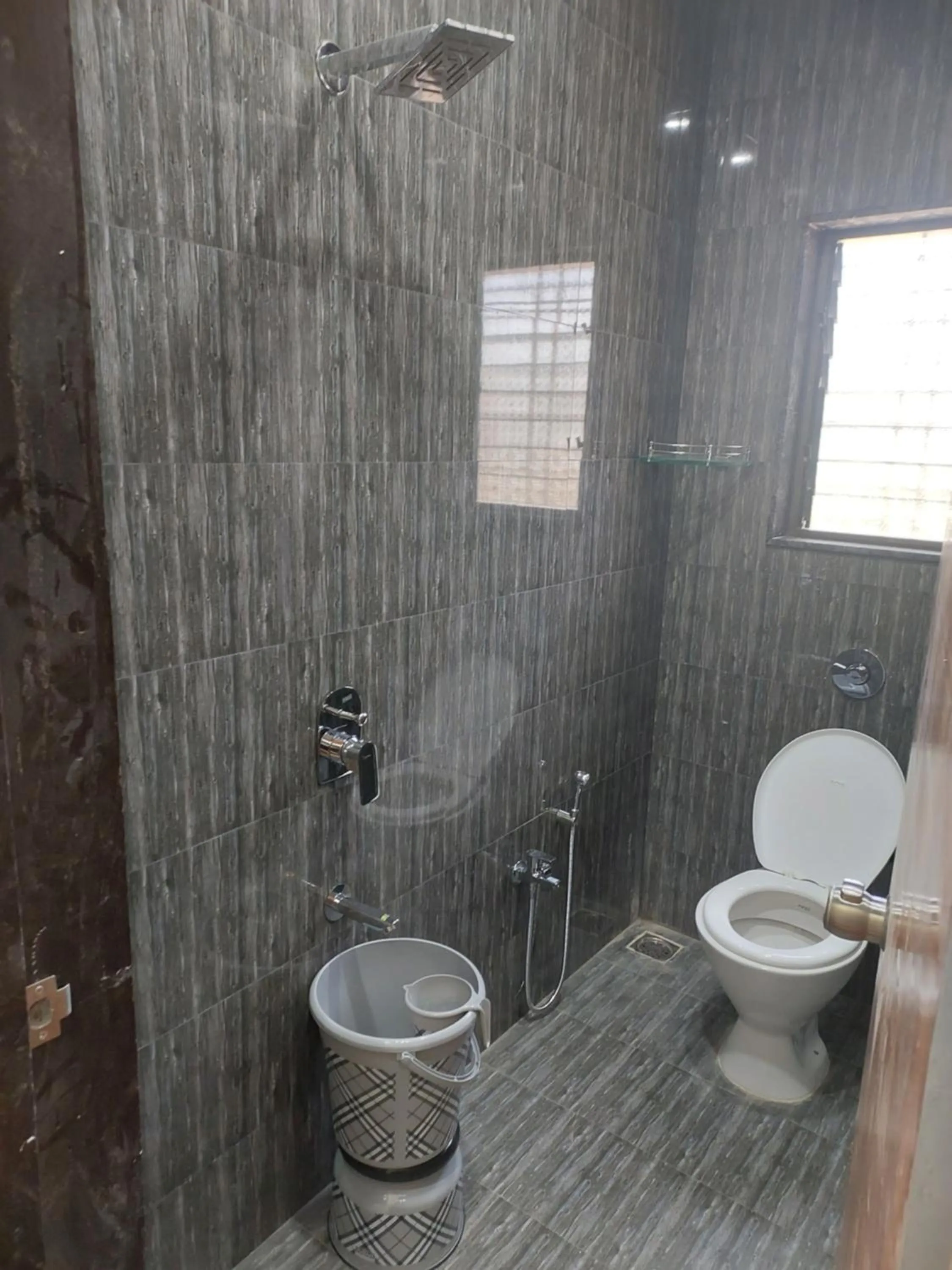 Hotel Sai Dakshina Inn & The Fern Restaurant