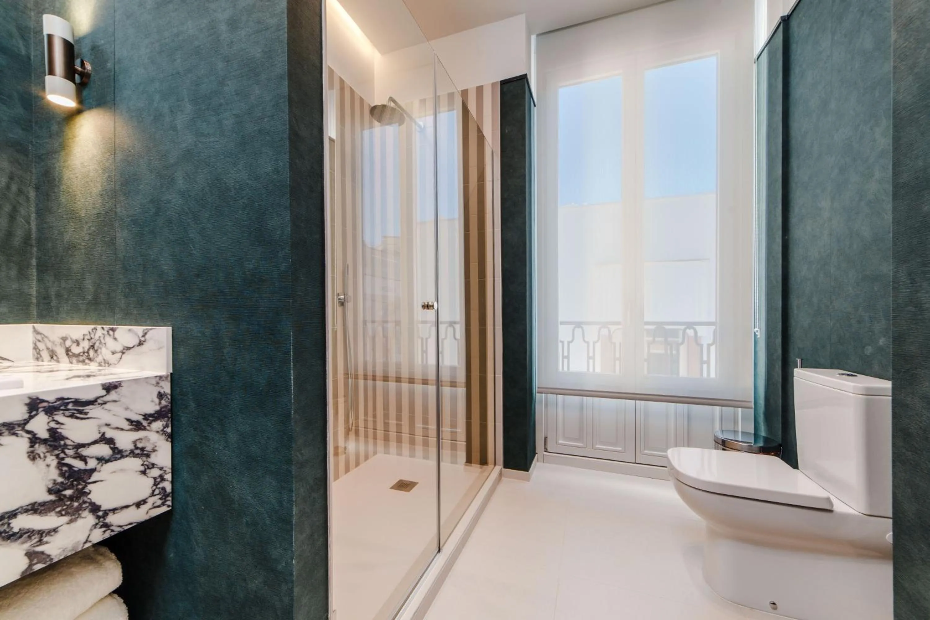 Shower in Apartamentos Soho Boutique Hoy No Me Puedo Levantar