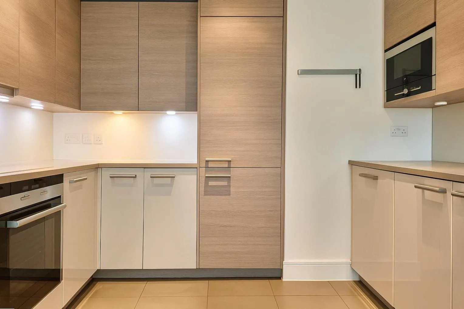 Kitchen or kitchenette in Still Life - Vauxhall