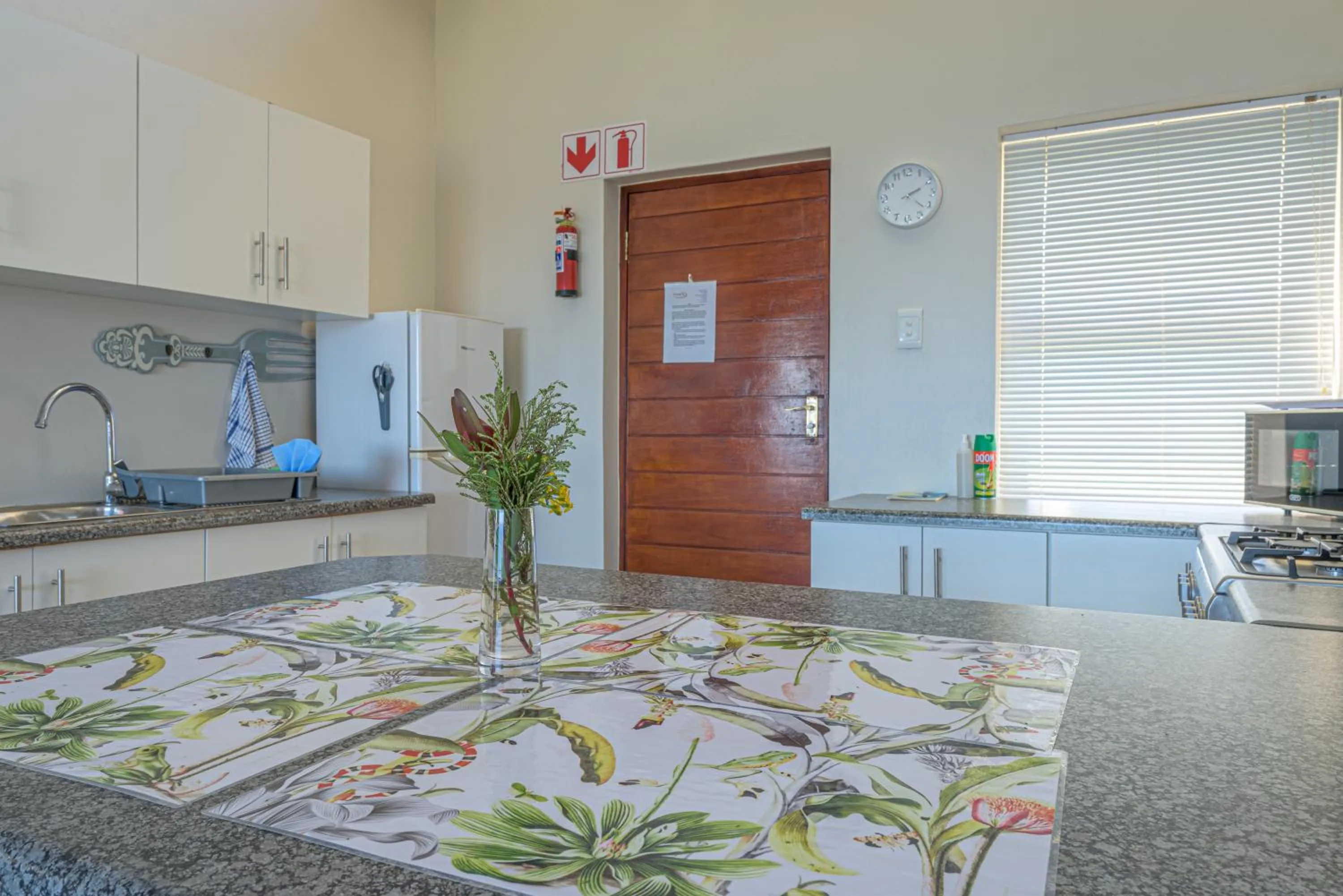 Kitchen or kitchenette in Fynbos Golf and Country Estate