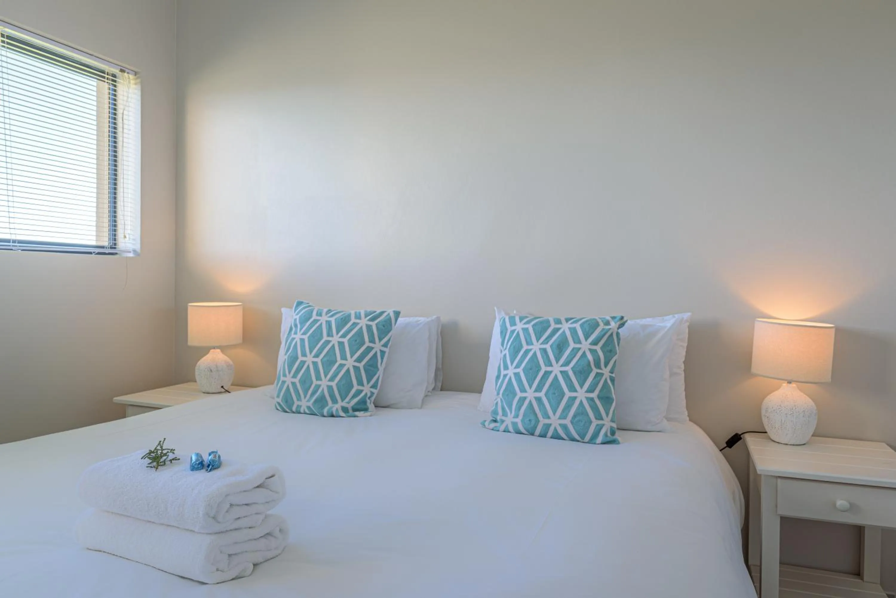 Bedroom, Bed in Fynbos Golf and Country Estate