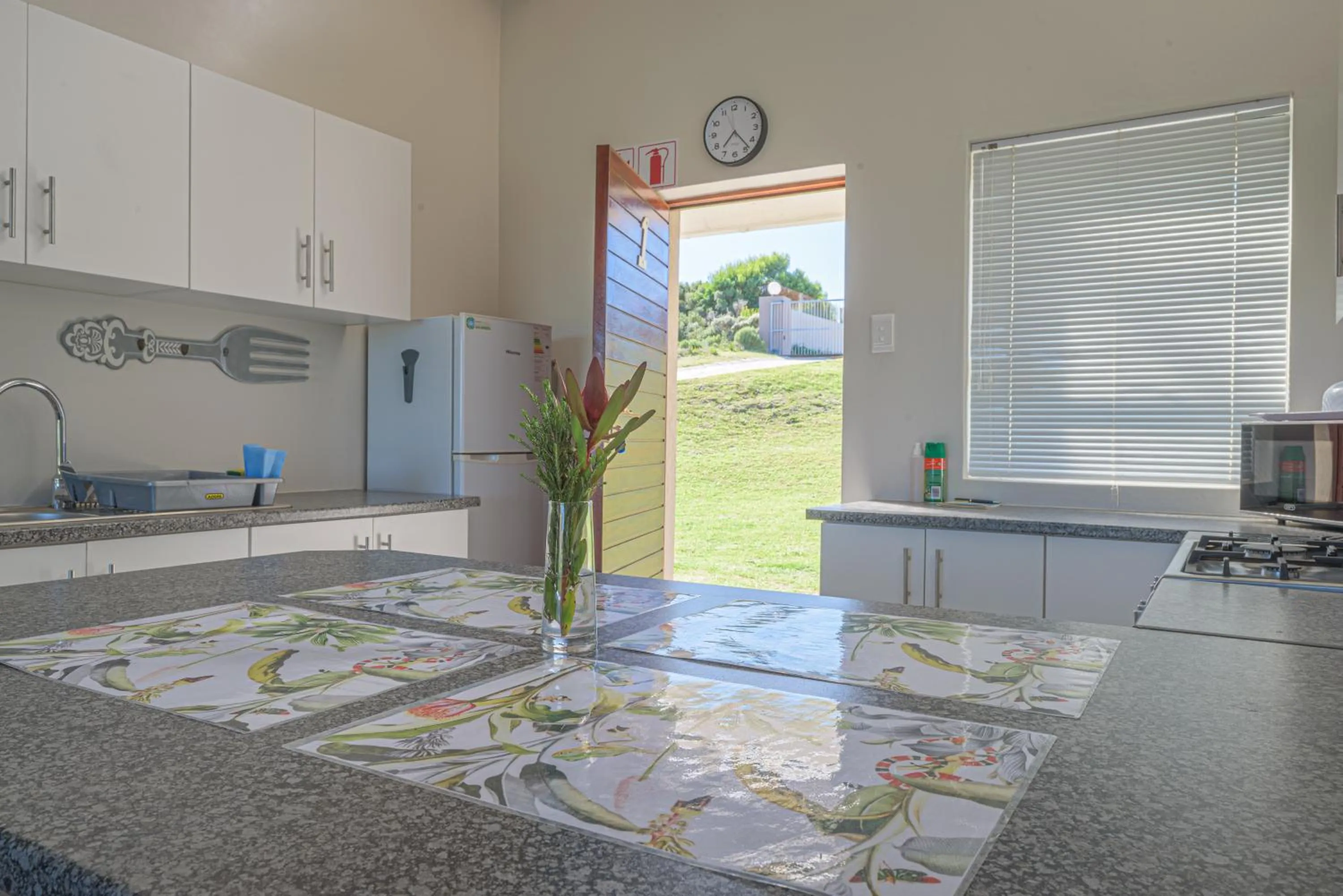 Kitchen or kitchenette in Fynbos Golf and Country Estate