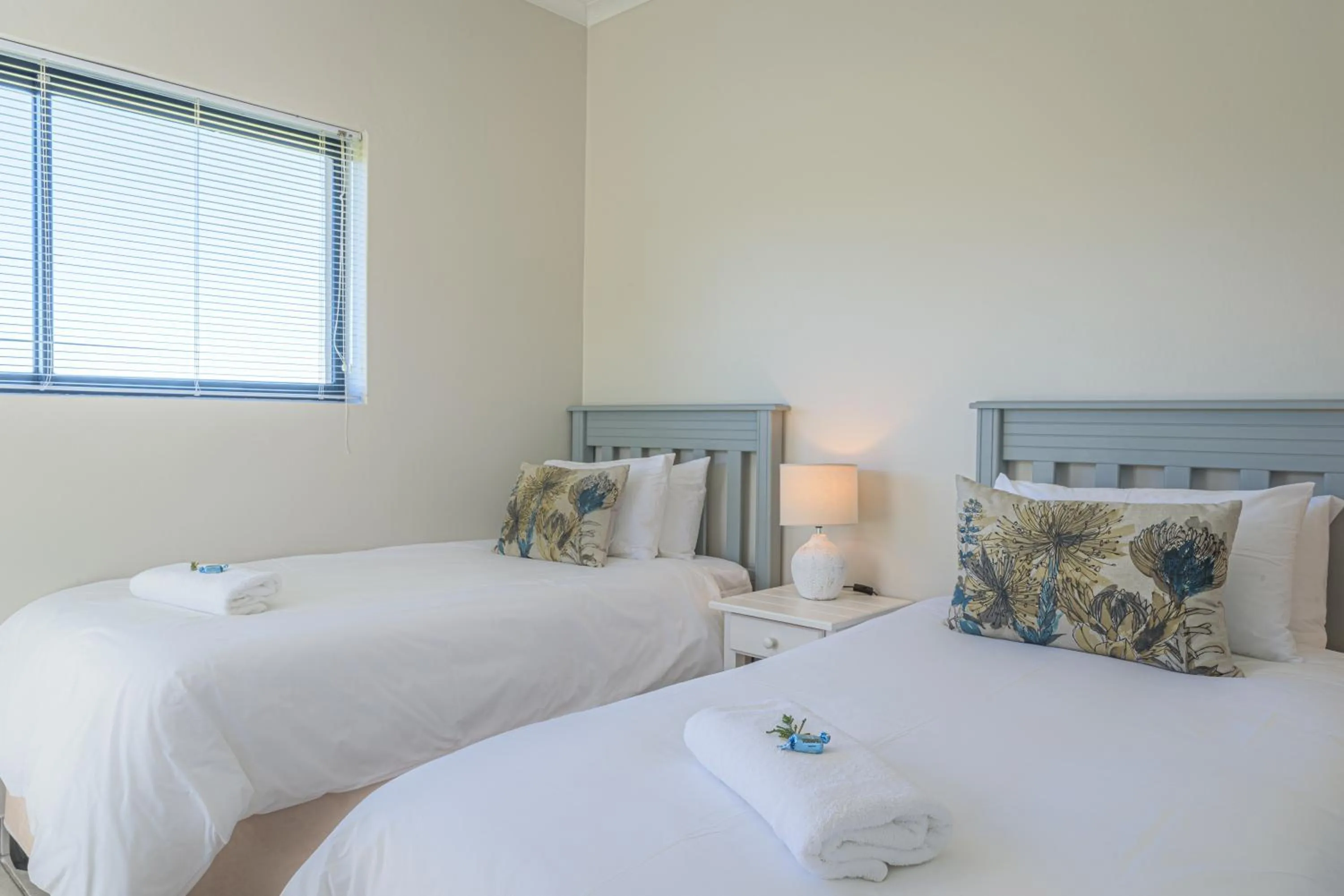 Bedroom, Bed in Fynbos Golf and Country Estate