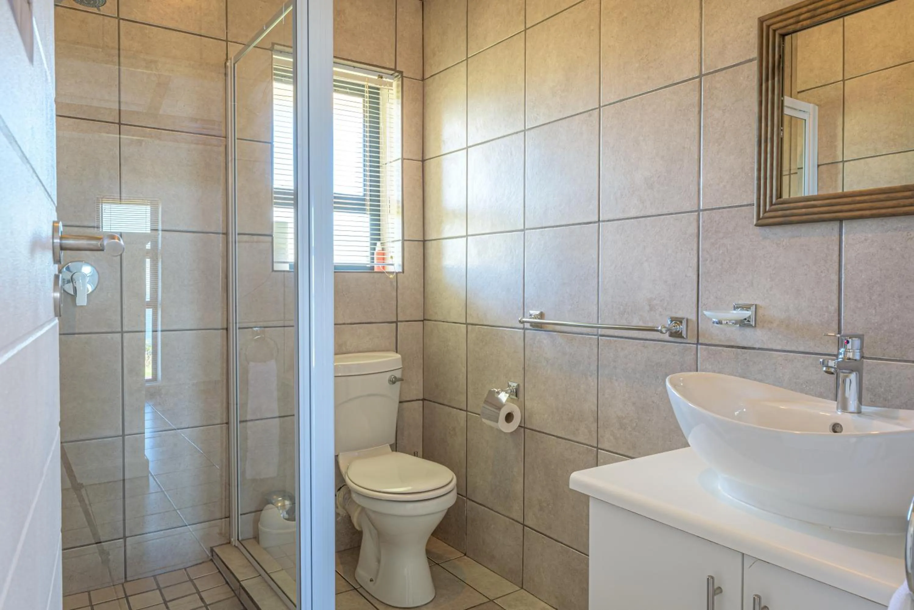 Bathroom in Fynbos Golf and Country Estate