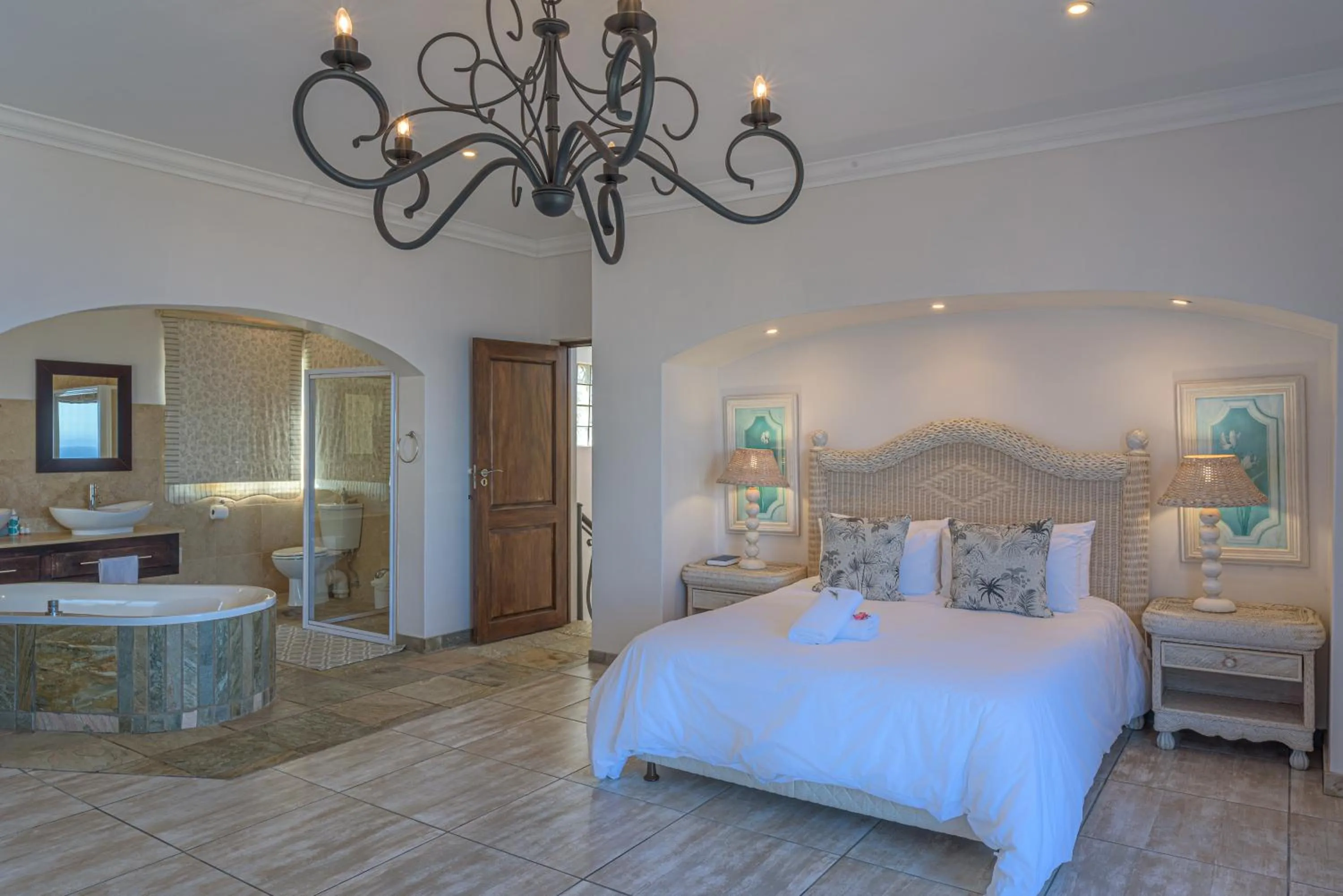 Bedroom, Bed in Fynbos Golf and Country Estate