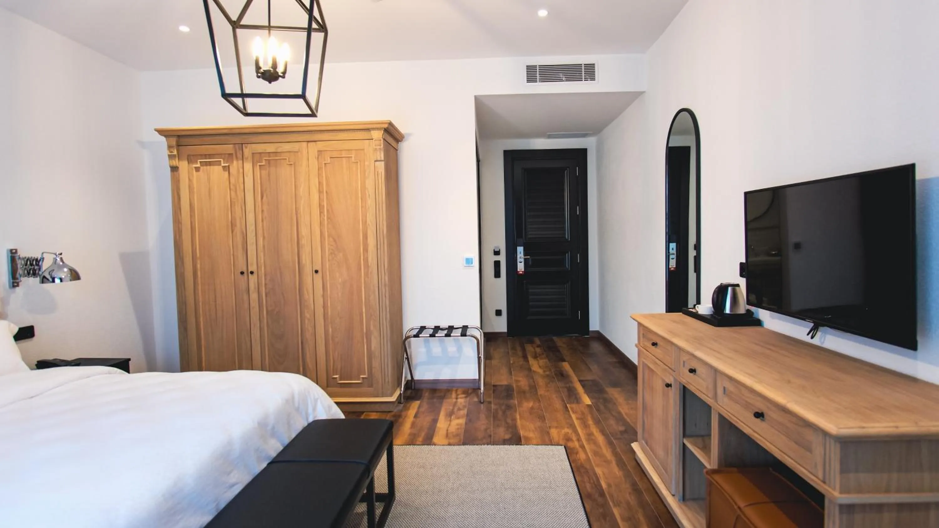 hair dresser, Bed in Be Side Hotel