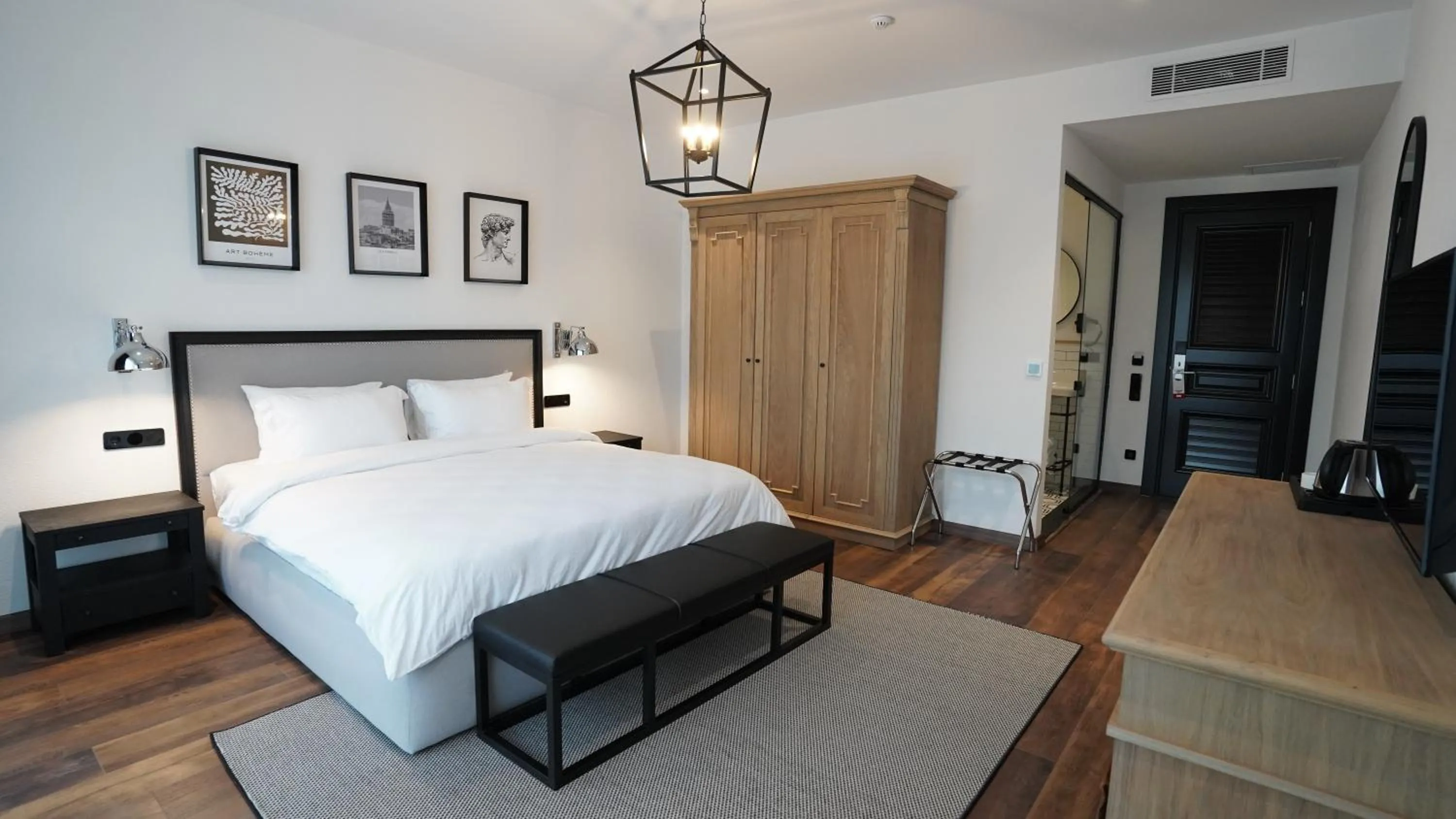 Bed in Be Side Hotel