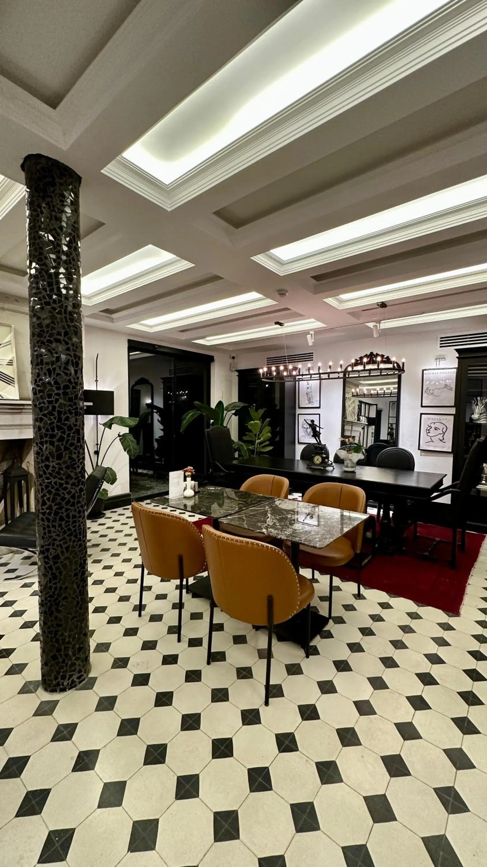 Lobby or reception in Be Side Hotel