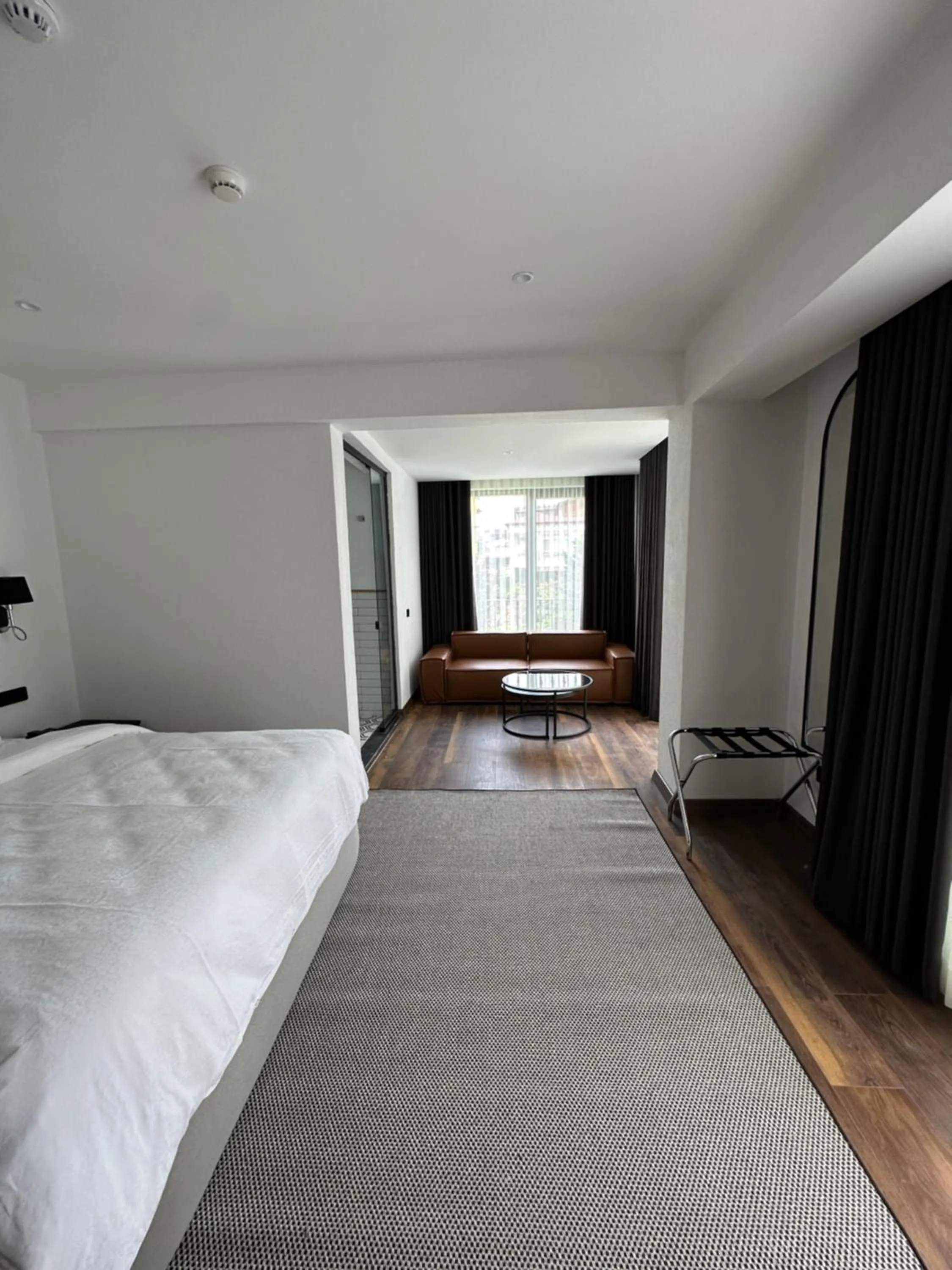 Photo of the whole room, Bed in Be Side Hotel