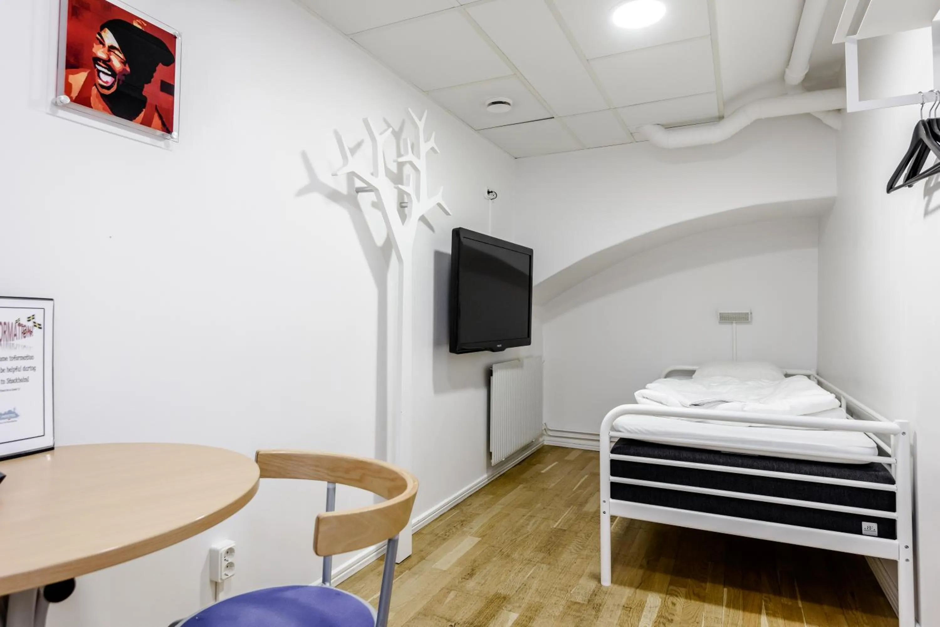 Bedroom, Bed in City Hostel