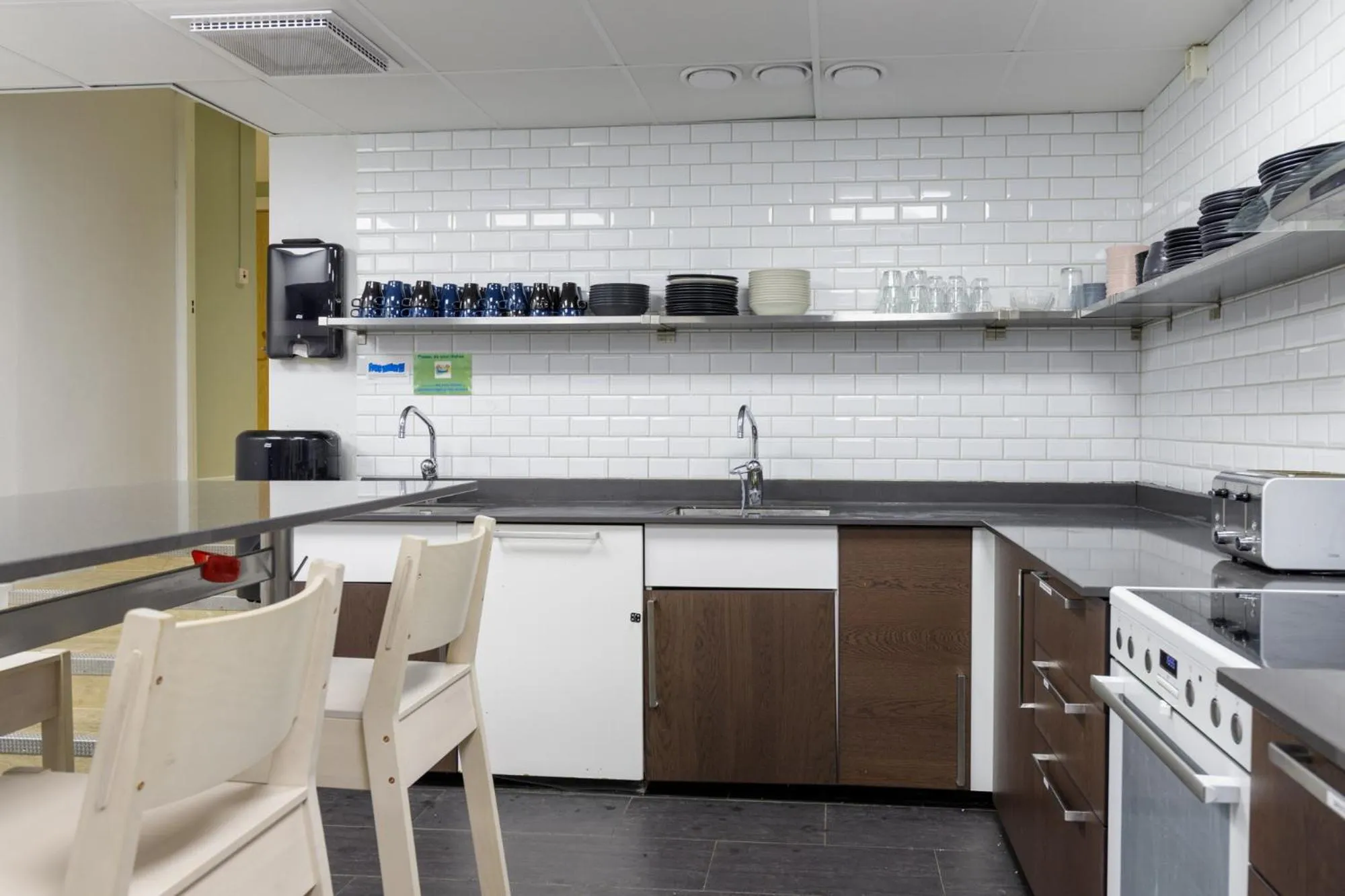 Kitchen or kitchenette in City Hostel