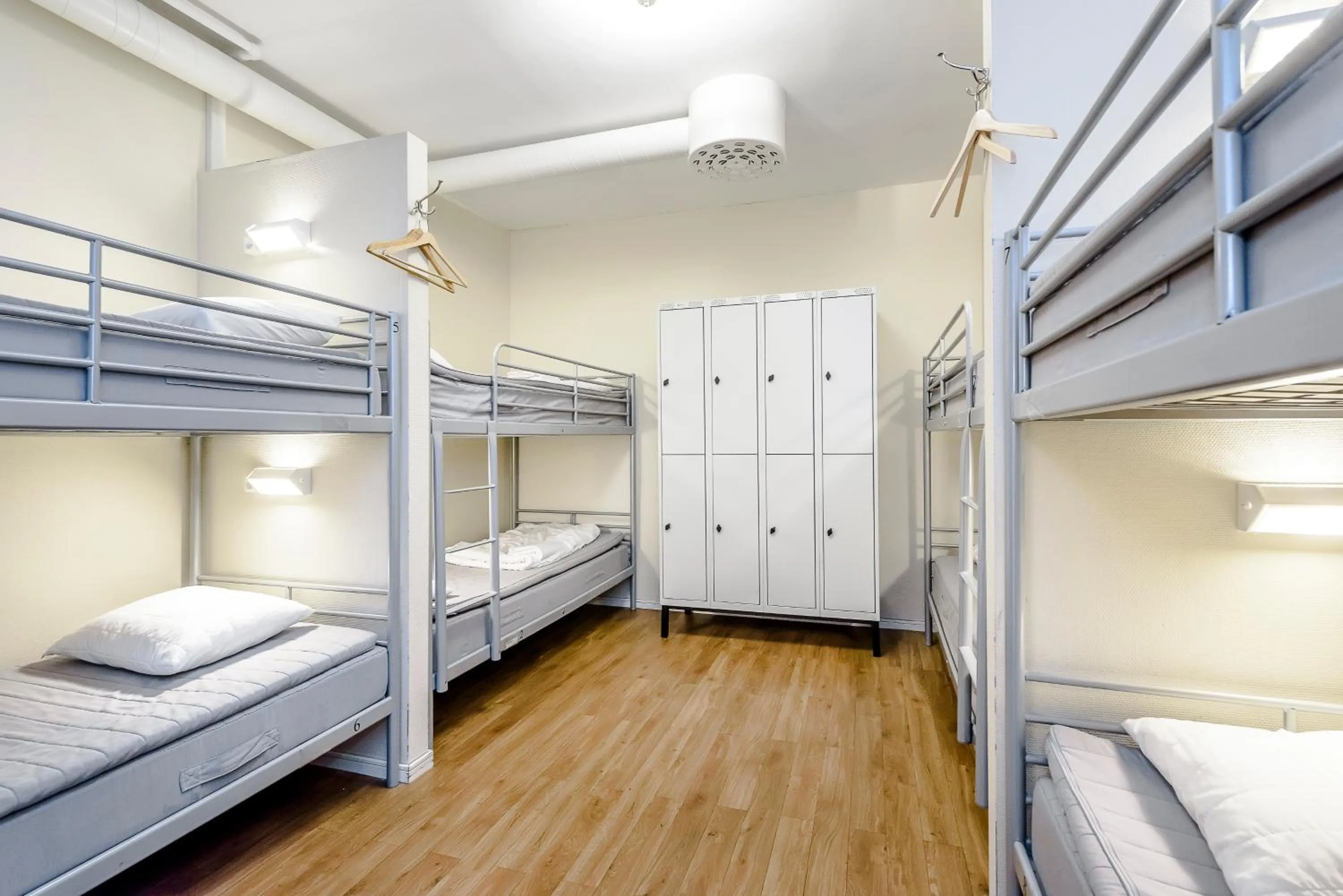 Bedroom, Bed in City Hostel