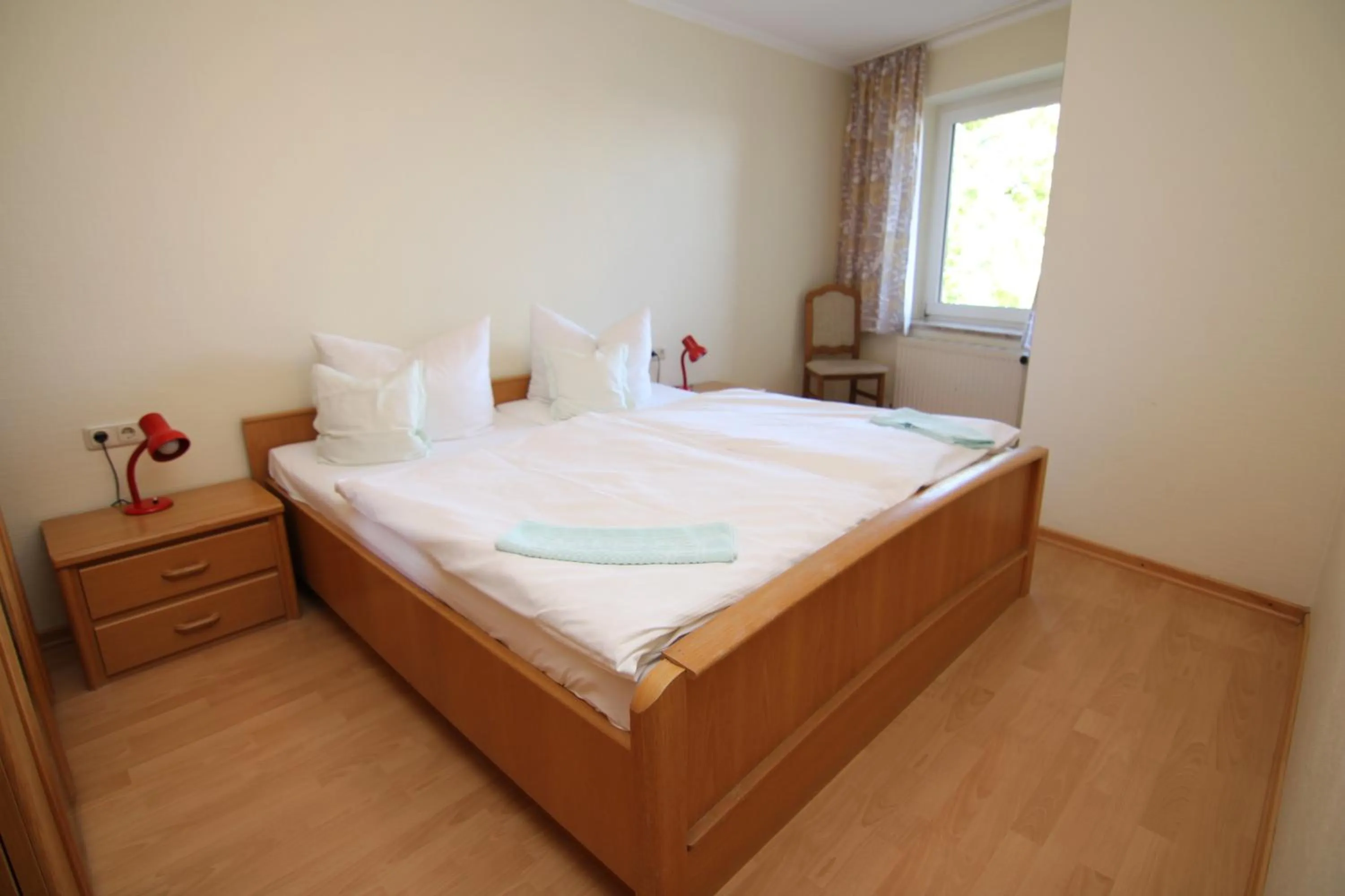 Balcony/Terrace, Bed in Hotel Zur schönen Aussicht