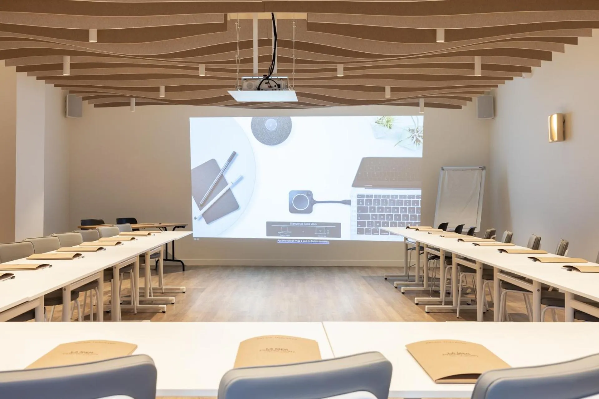 Meeting/conference room in Hôtel Ibaïa