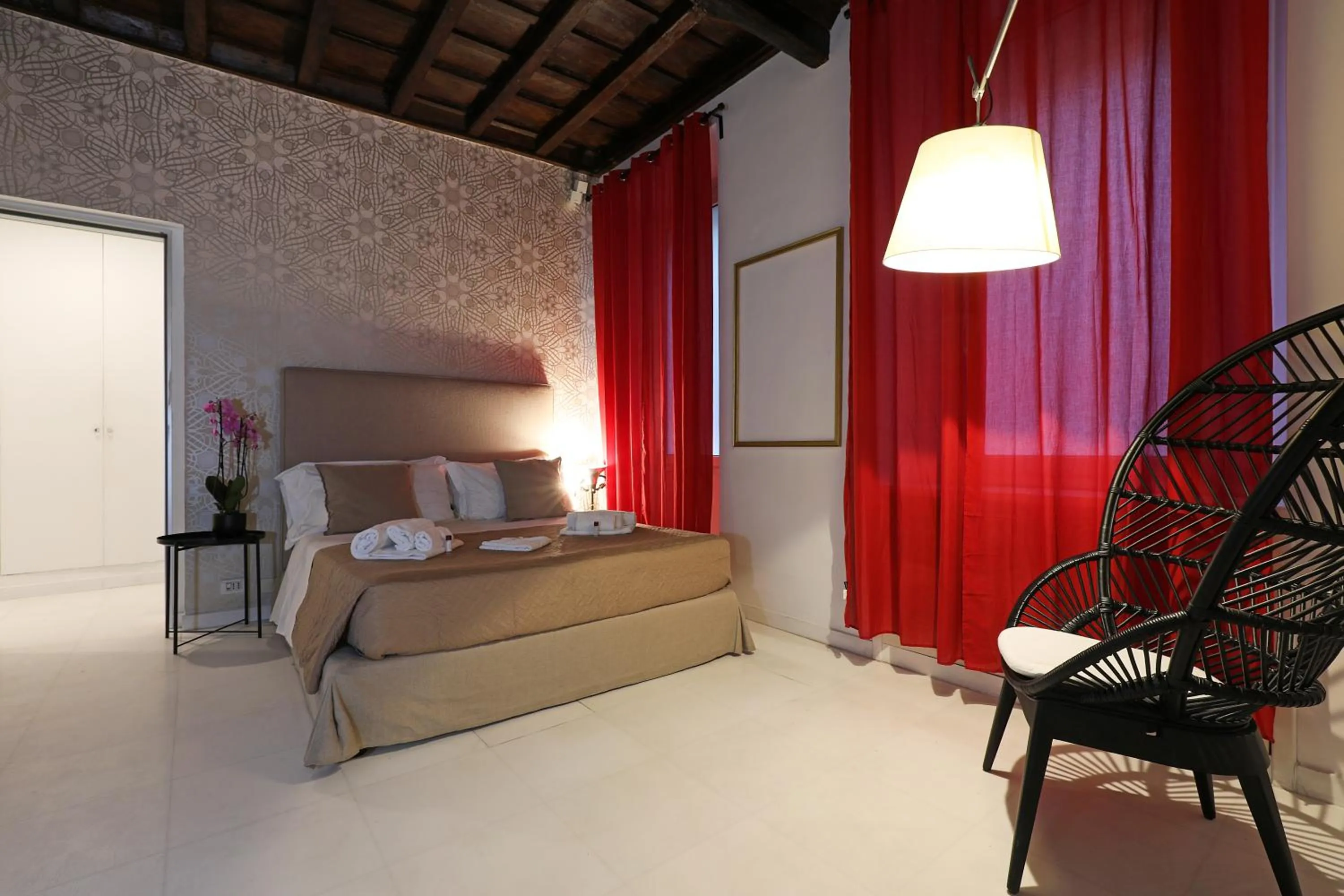 Bed in Luxury Gambero apartment