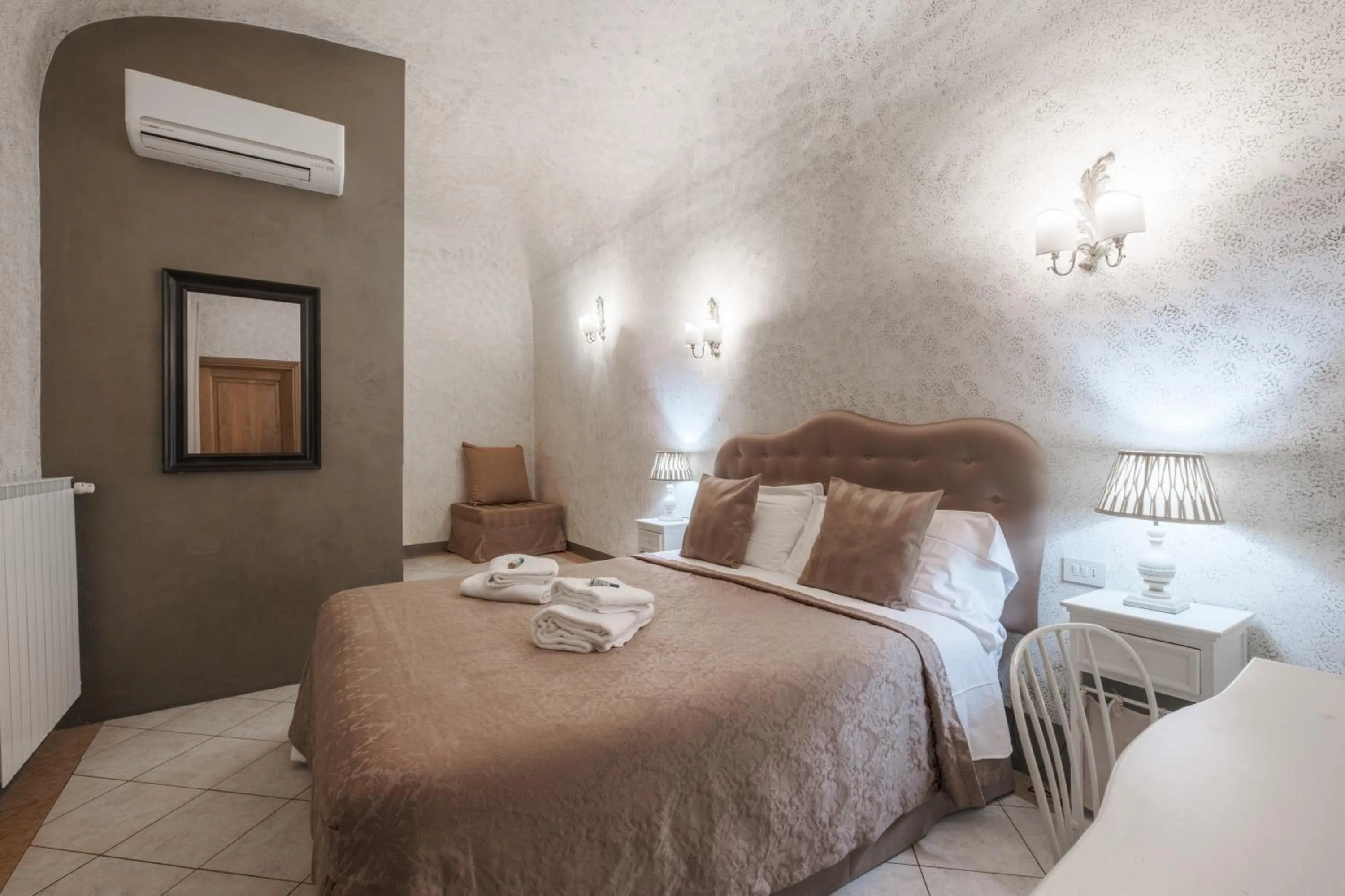 Bedroom, Bed in B&B Beatrice