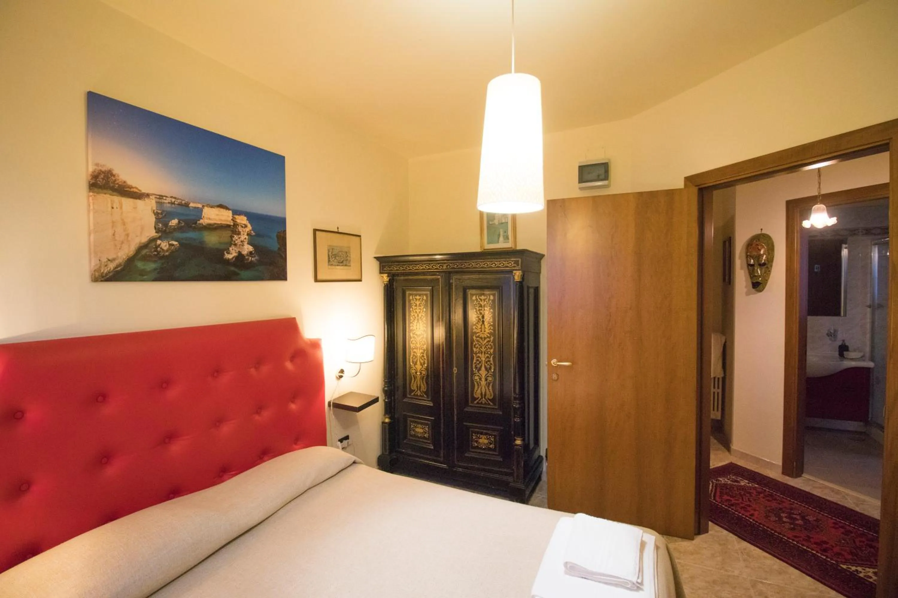 Photo of the whole room, Bed in B&B Luxury