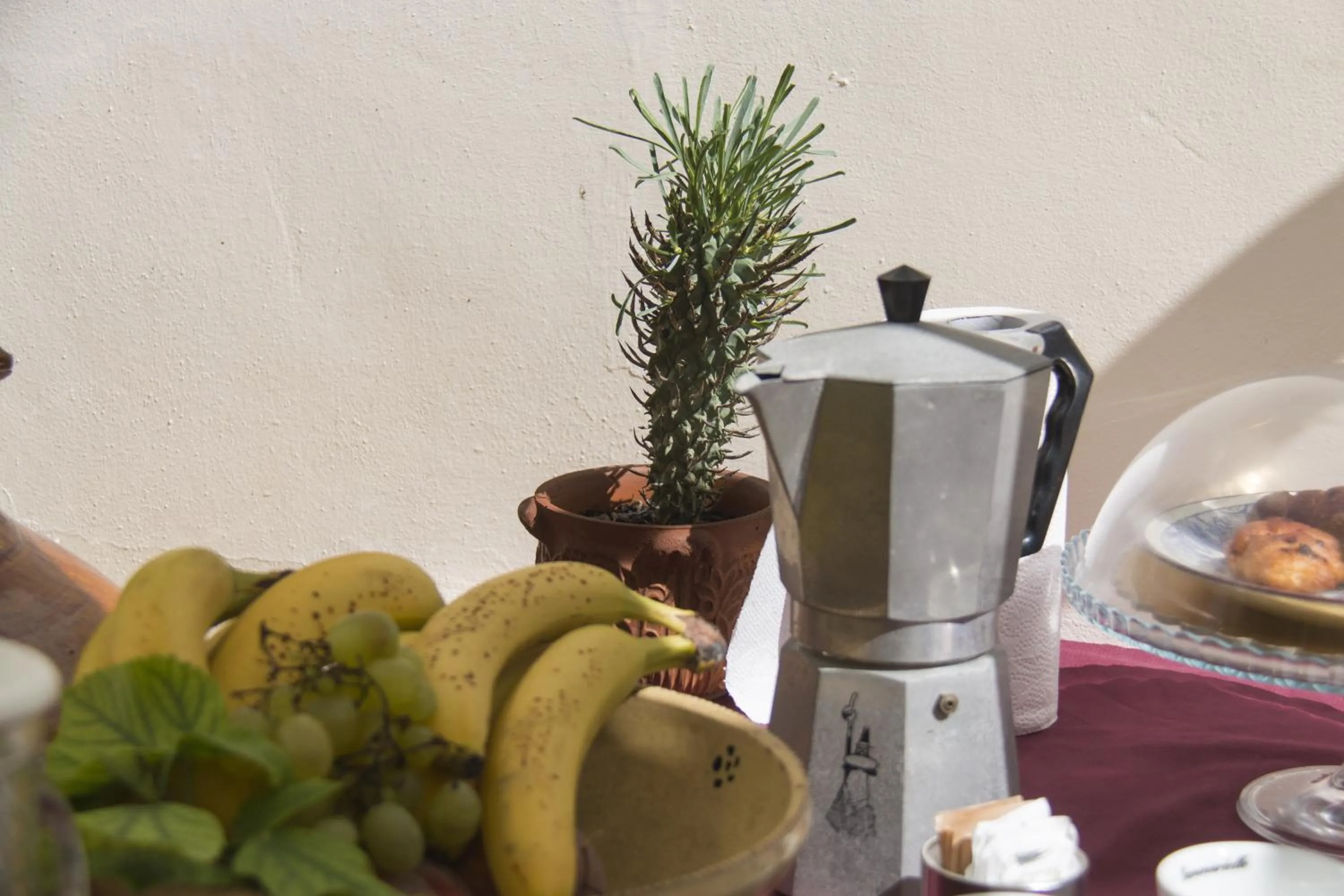 Coffee/tea facilities in B&B Luxury