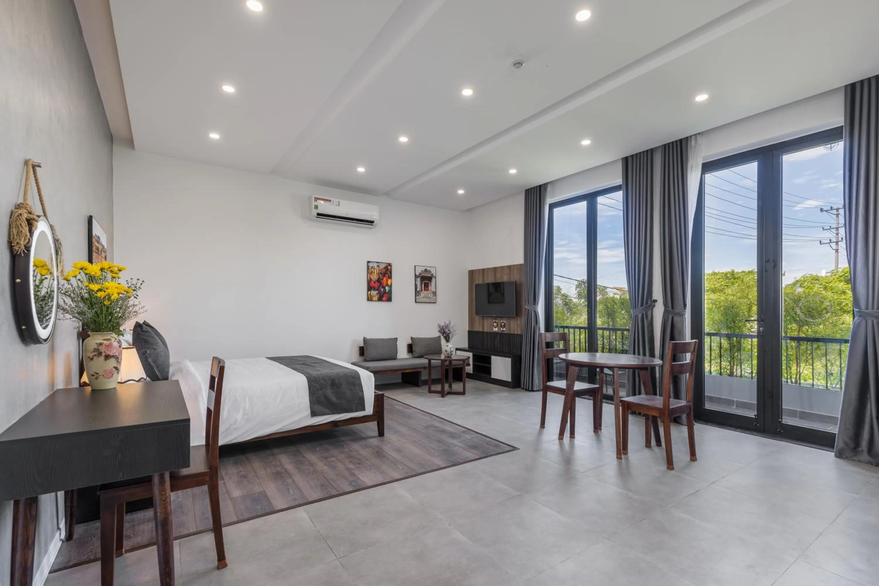 Bed in Charm Champion Villa Hoian