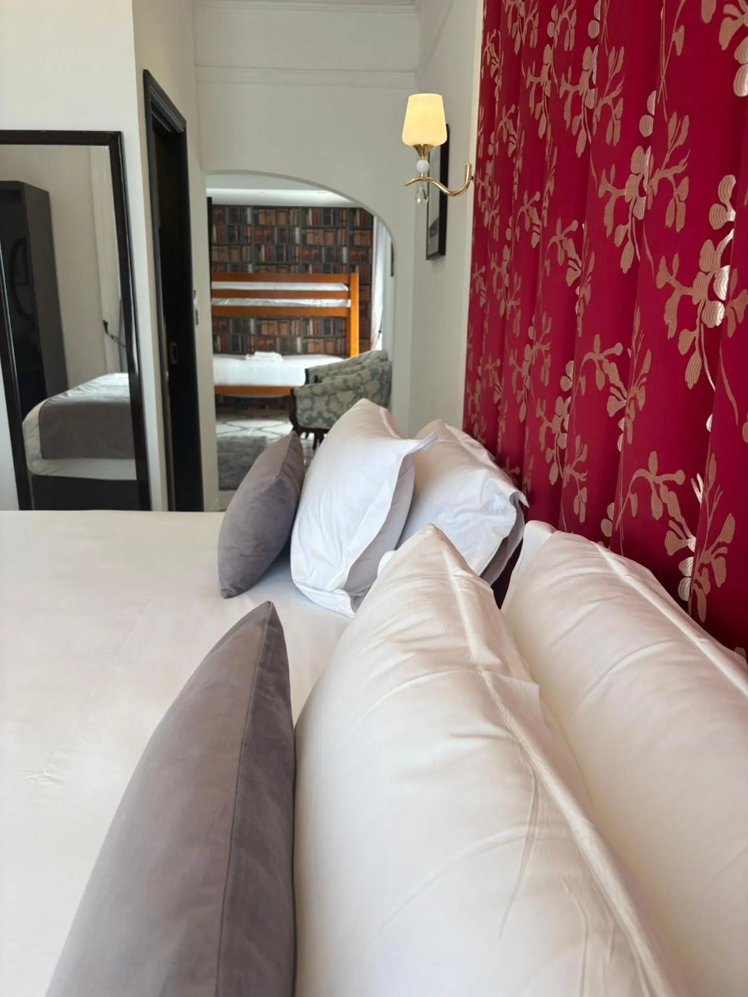 Photo of the whole room, Bed in Muthu Oban Regent Hotel