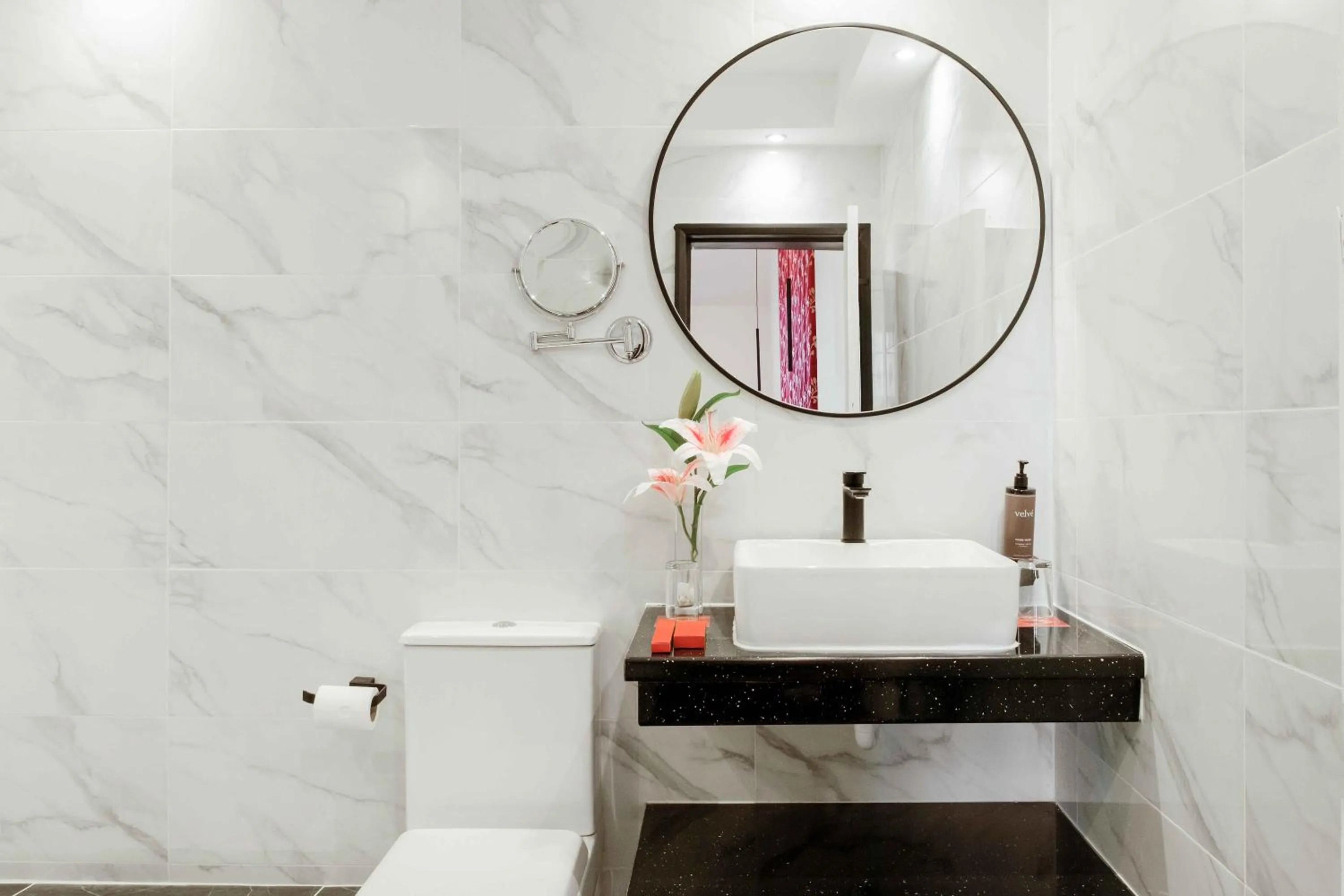 Bathroom in Muthu Oban Regent Hotel