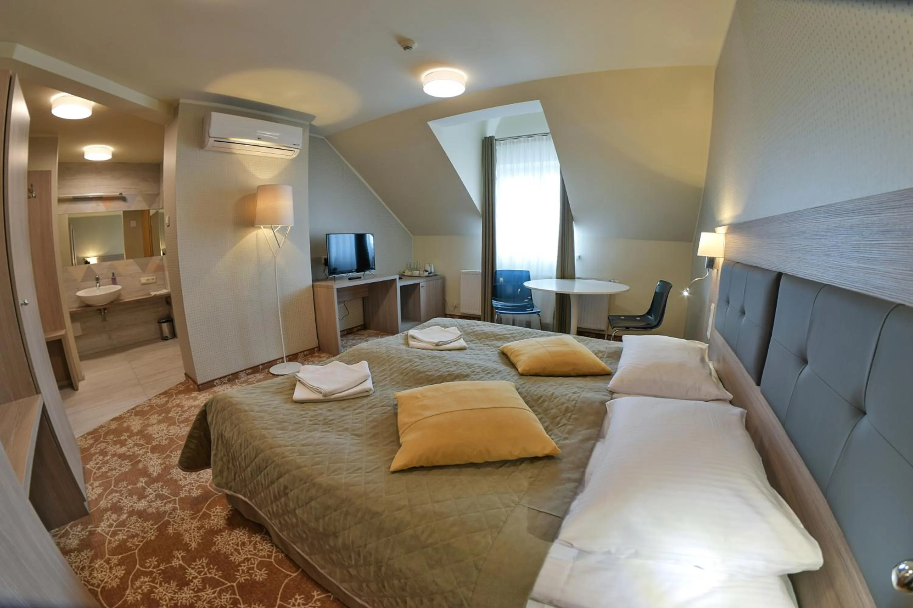 Bed in Hotel Panorama Nowy Sącz