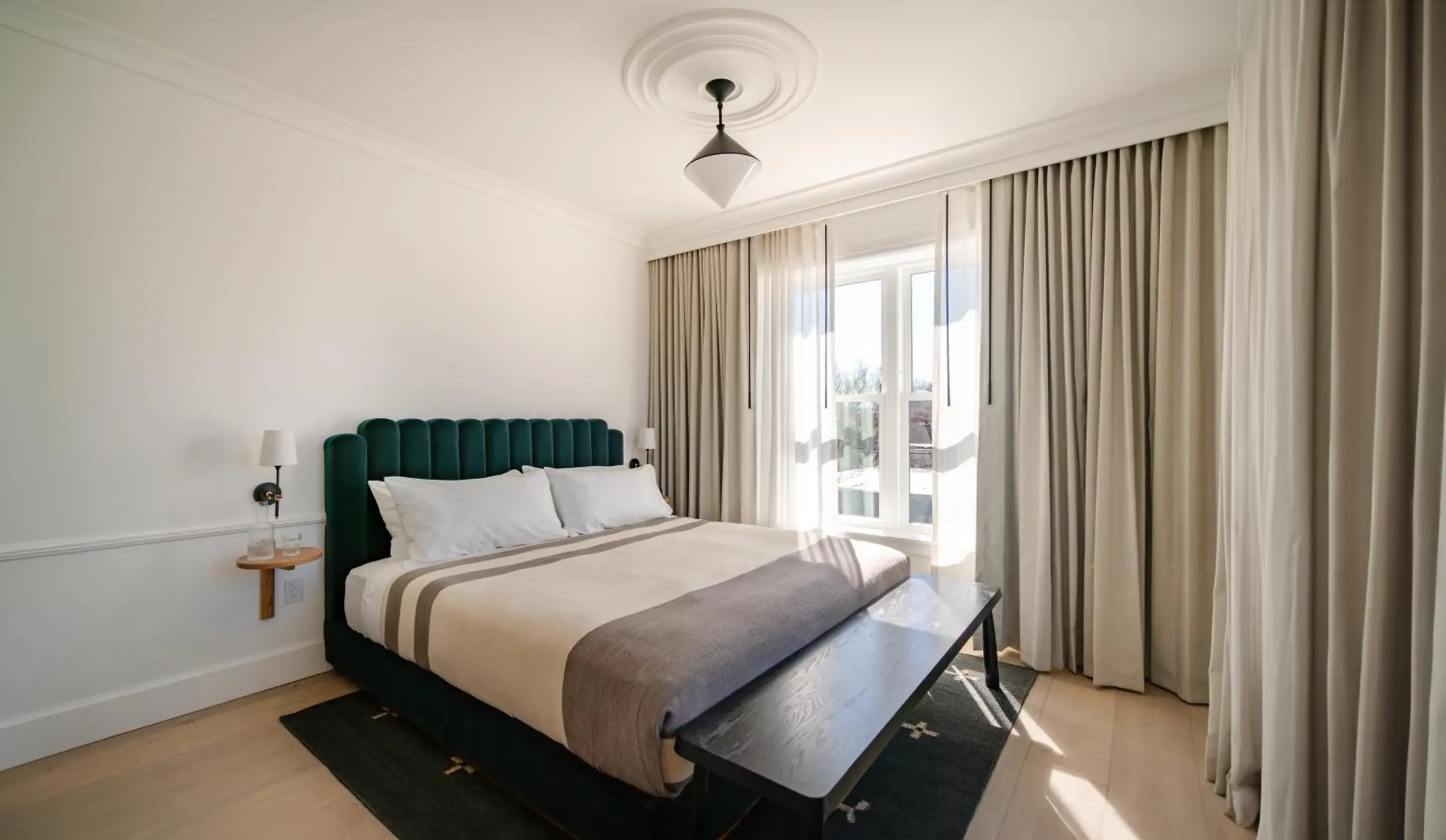 King Room with Balcony in Longfellow Hotel King Room with Balcony in Longfellow Hotel