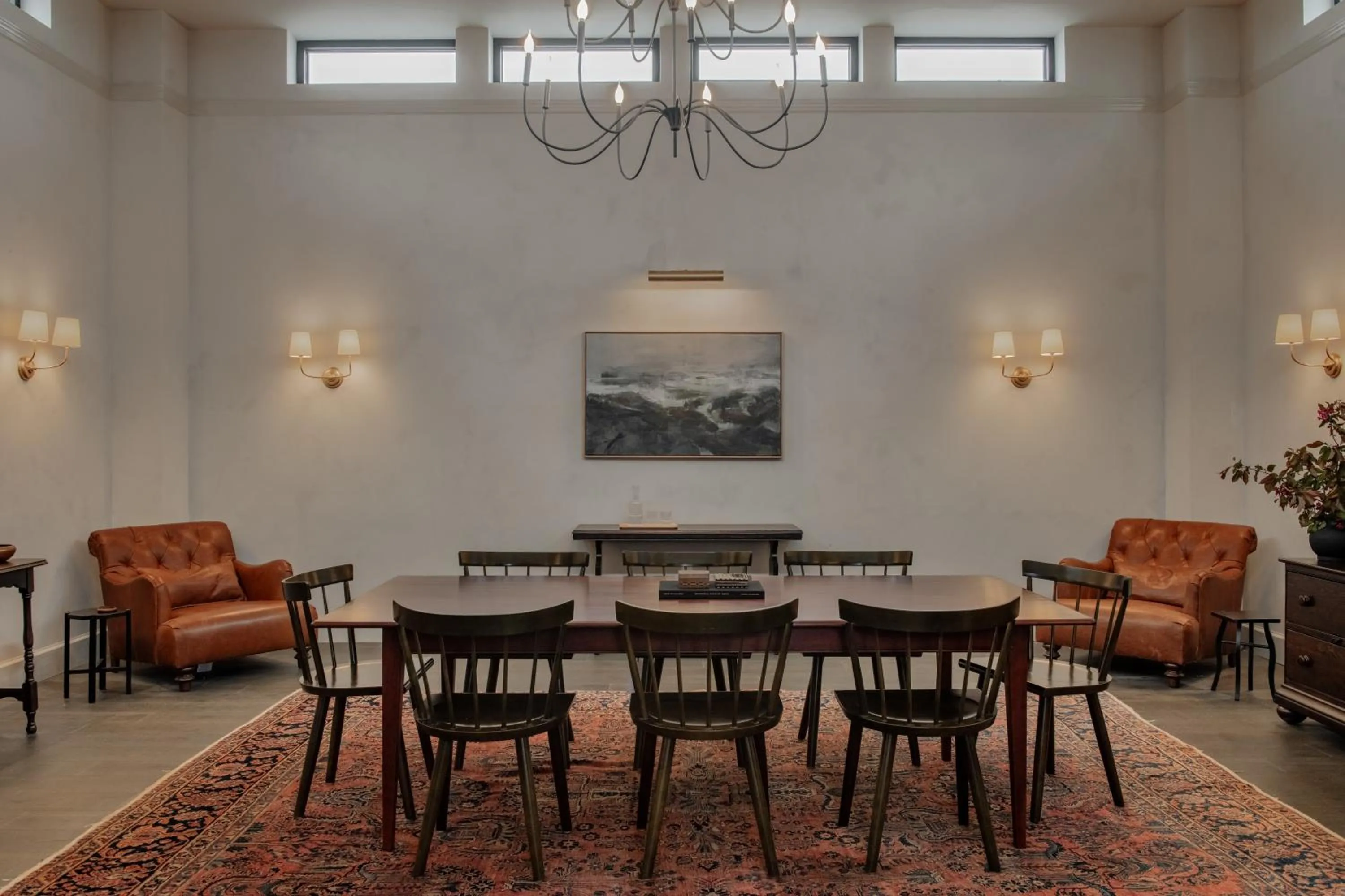 Library in Longfellow Hotel