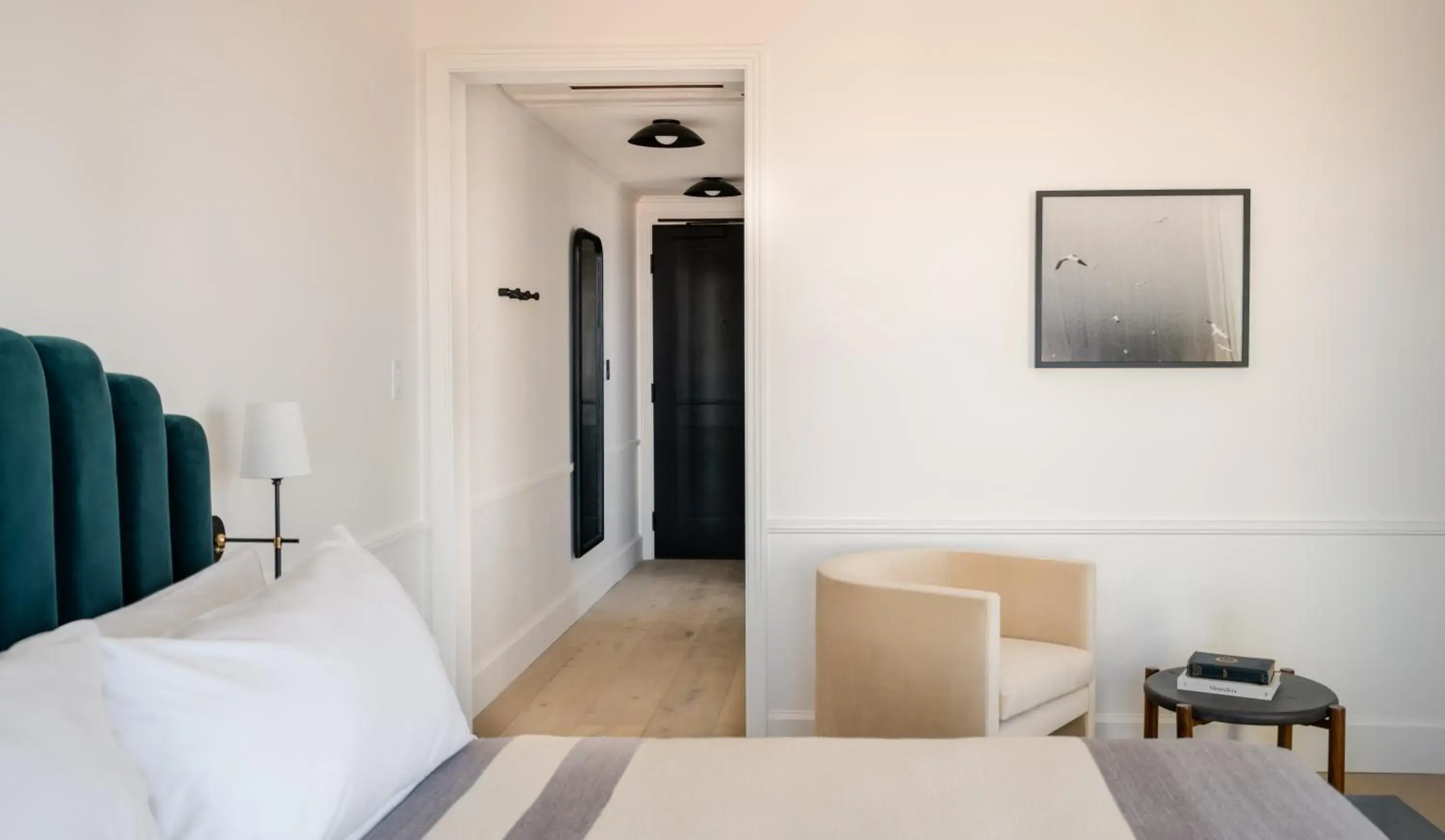 Deluxe King Room in Longfellow Hotel Deluxe King Room in Longfellow Hotel