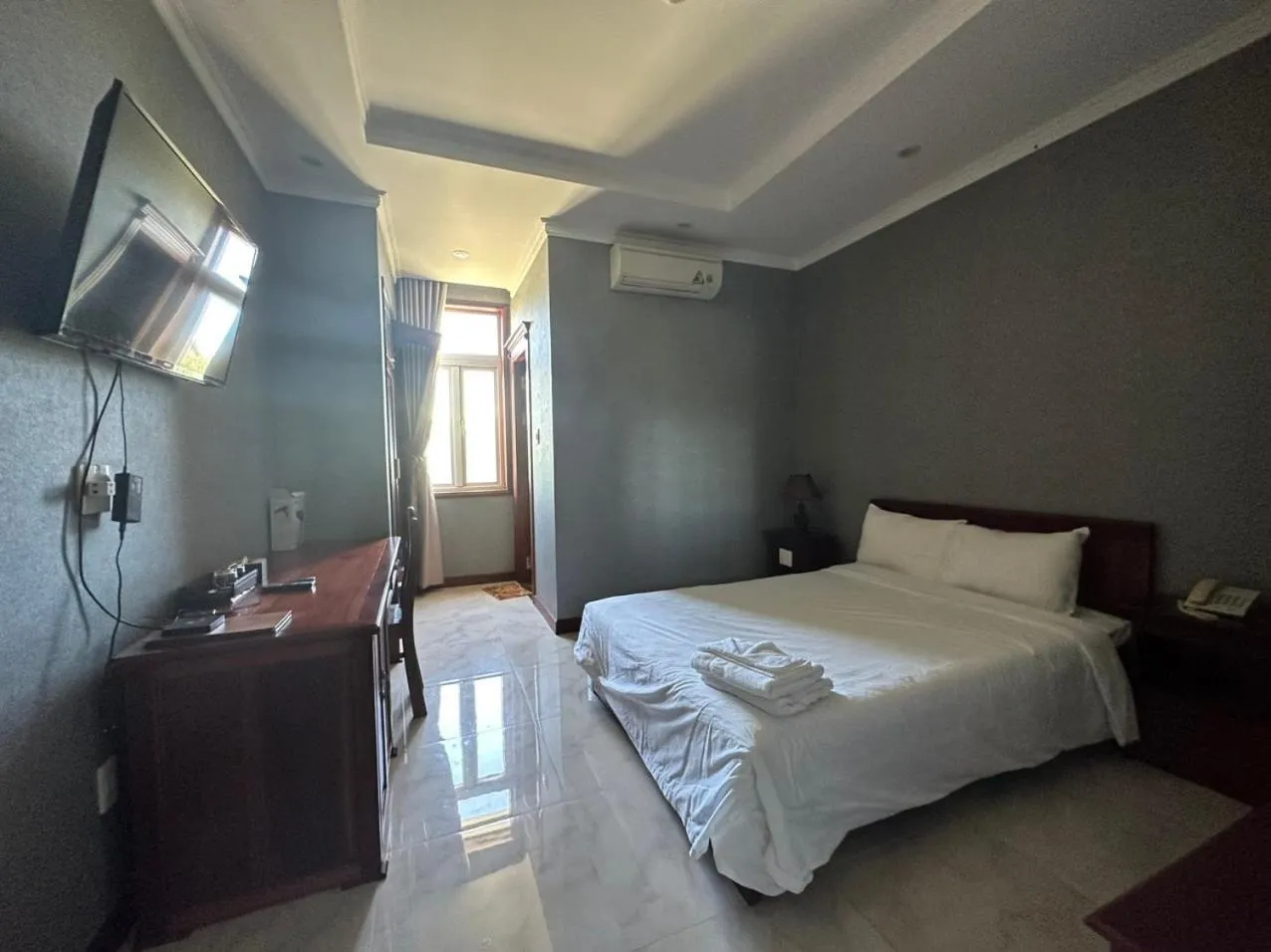 Bedroom, Bed in Capital O 1183 Villa Le Na