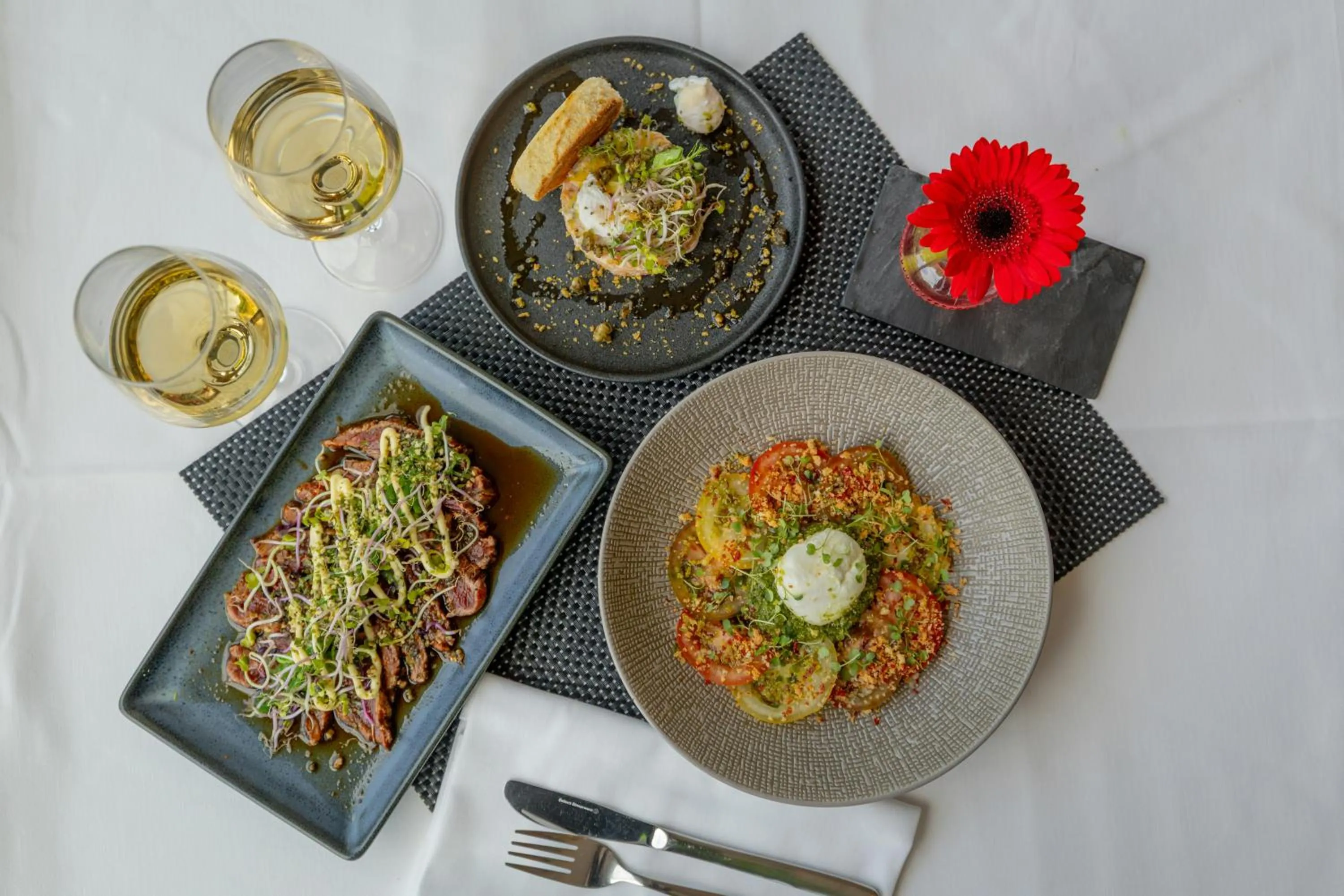 Dining area in Leonardo Hotel Den Haag Babylon
